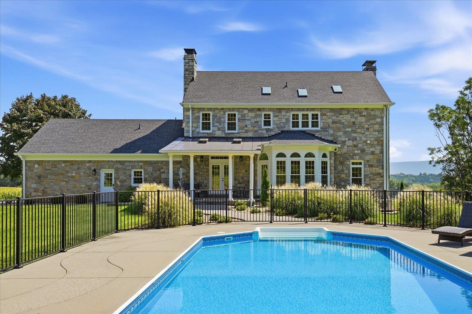 3817 TREASURE HILL LN, TIMBERVILLE, Virginia 22853, 4 Bedrooms Bedrooms, ,4 BathroomsBathrooms,Residential,3817 TREASURE HILL LN,681640 MLS # 681640