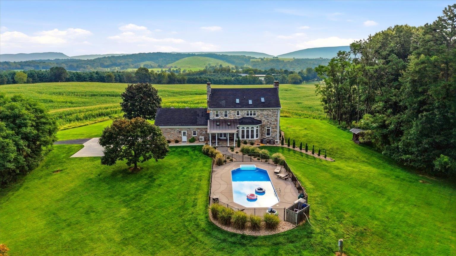 3817 TREASURE HILL LN, TIMBERVILLE, Virginia 22853, 4 Bedrooms Bedrooms, ,4 BathroomsBathrooms,Residential,3817 TREASURE HILL LN,681640 MLS # 681640