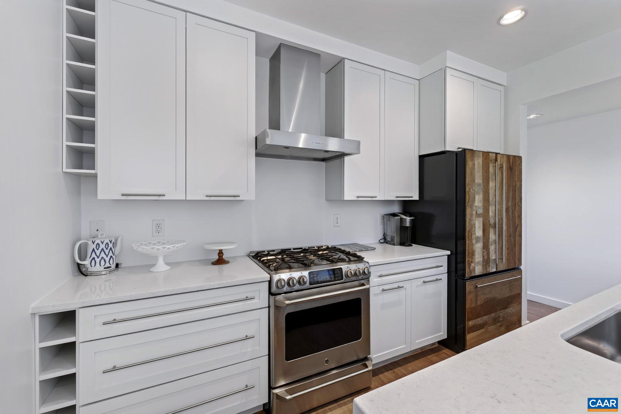 Stainless gas range and plenty of storage. Stainless gas range and plenty of storage.