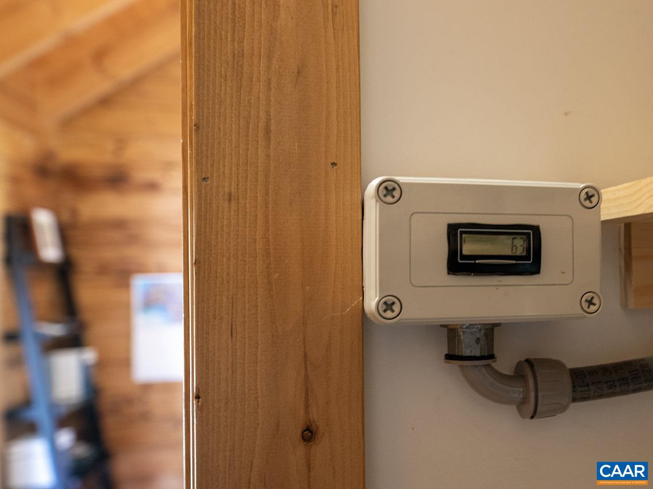 Monitor in the house to show horses' water usage at the auto-waterer. Monitor in the house to show horses' water usage at the auto-waterer.