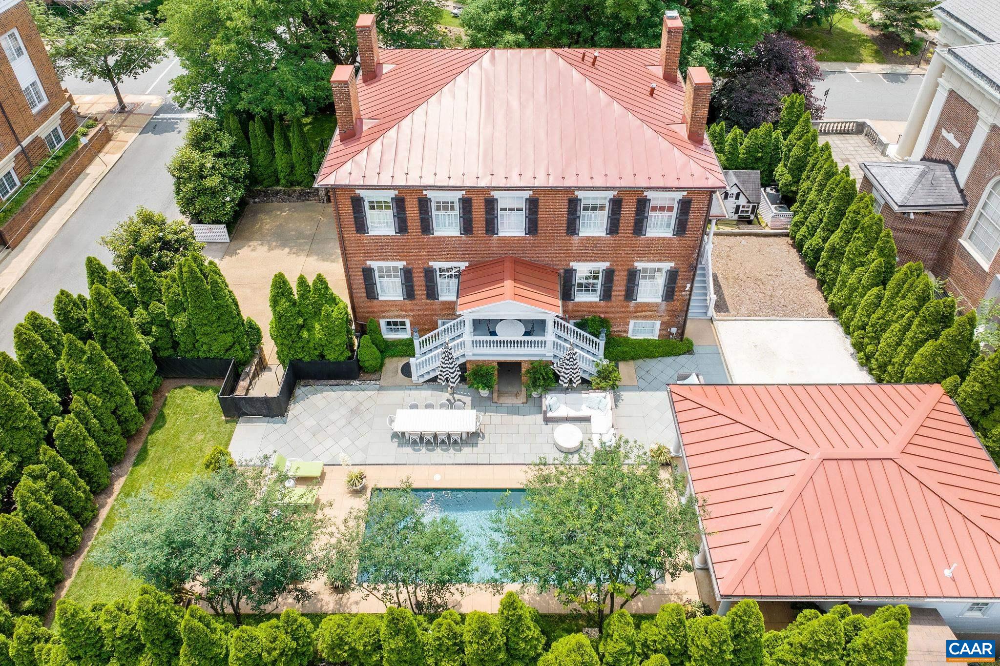 109 E EAST JEFFERSON ST, CHARLOTTESVILLE, Virginia 22902, 6 Bedrooms Bedrooms, ,5 BathroomsBathrooms,Residential,Social Hall,109 E EAST JEFFERSON ST,681564 MLS # 681564