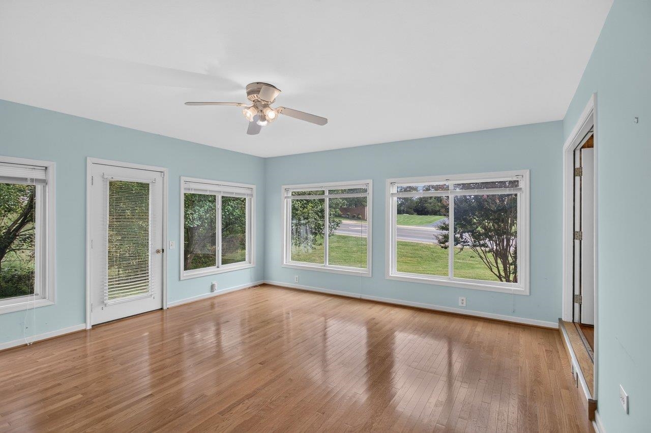 1800 RHIANON LN, HARRISONBURG, Virginia 22801, 3 Bedrooms Bedrooms, ,2 BathroomsBathrooms,Residential,1800 RHIANON LN,681575 MLS # 681575 1800 RHIANON LN, HARRISONBURG, Virginia 22801, 3 Bedrooms Bedrooms, ,2 BathroomsBathrooms,Residential,1800 RHIANON LN,681575 MLS # 681575