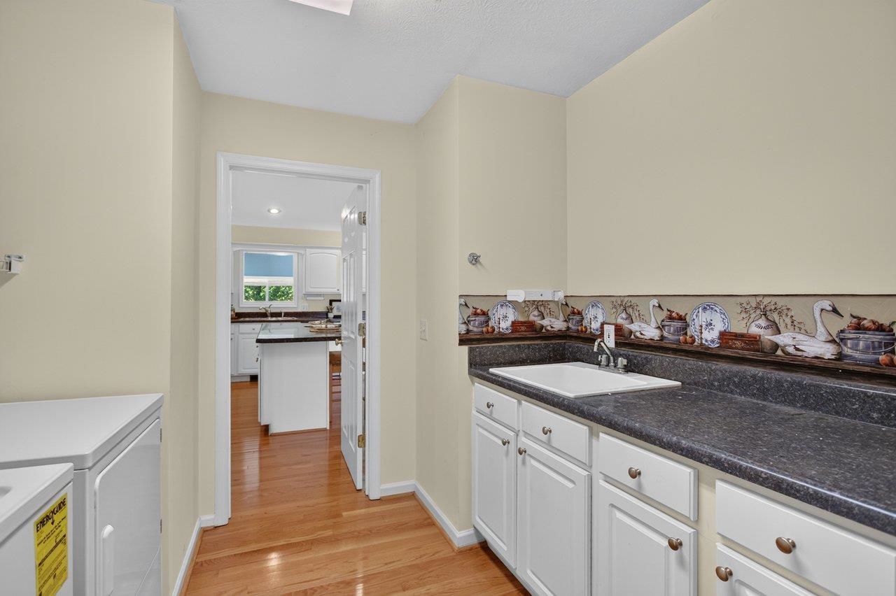 1800 RHIANON LN, HARRISONBURG, Virginia 22801, 3 Bedrooms Bedrooms, ,2 BathroomsBathrooms,Residential,1800 RHIANON LN,681575 MLS # 681575 1800 RHIANON LN, HARRISONBURG, Virginia 22801, 3 Bedrooms Bedrooms, ,2 BathroomsBathrooms,Residential,1800 RHIANON LN,681575 MLS # 681575