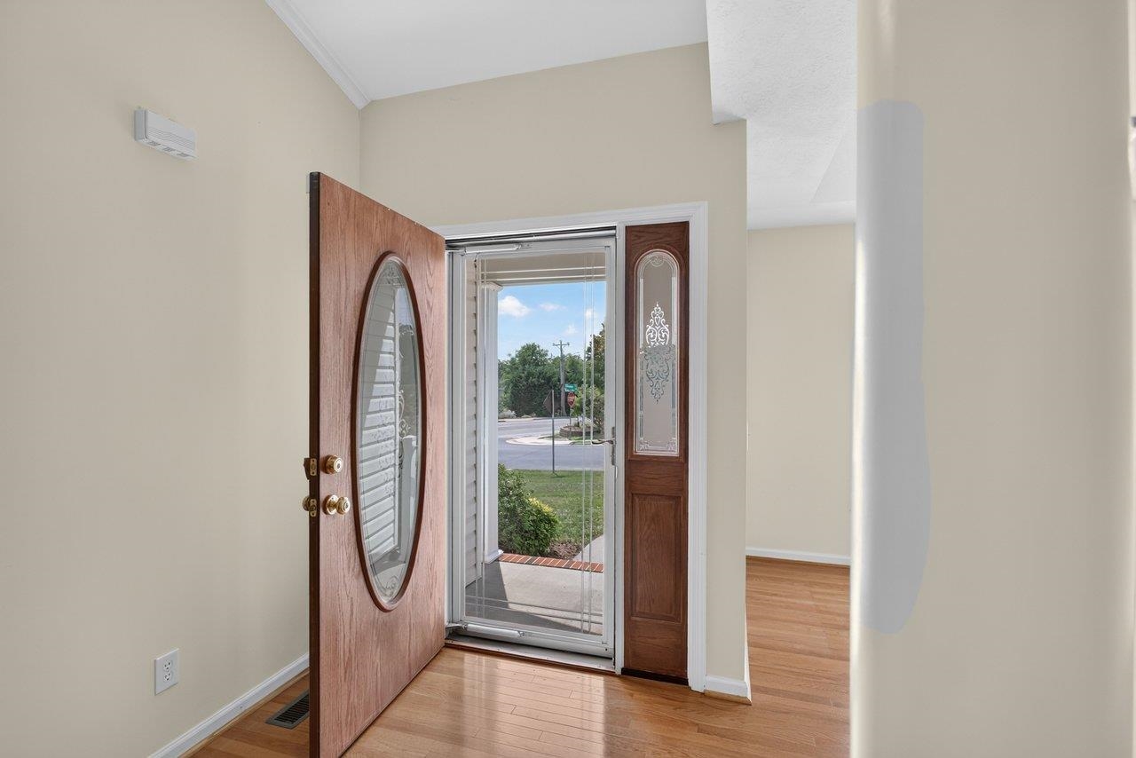 1800 RHIANON LN, HARRISONBURG, Virginia 22801, 3 Bedrooms Bedrooms, ,2 BathroomsBathrooms,Residential,1800 RHIANON LN,681575 MLS # 681575 1800 RHIANON LN, HARRISONBURG, Virginia 22801, 3 Bedrooms Bedrooms, ,2 BathroomsBathrooms,Residential,1800 RHIANON LN,681575 MLS # 681575