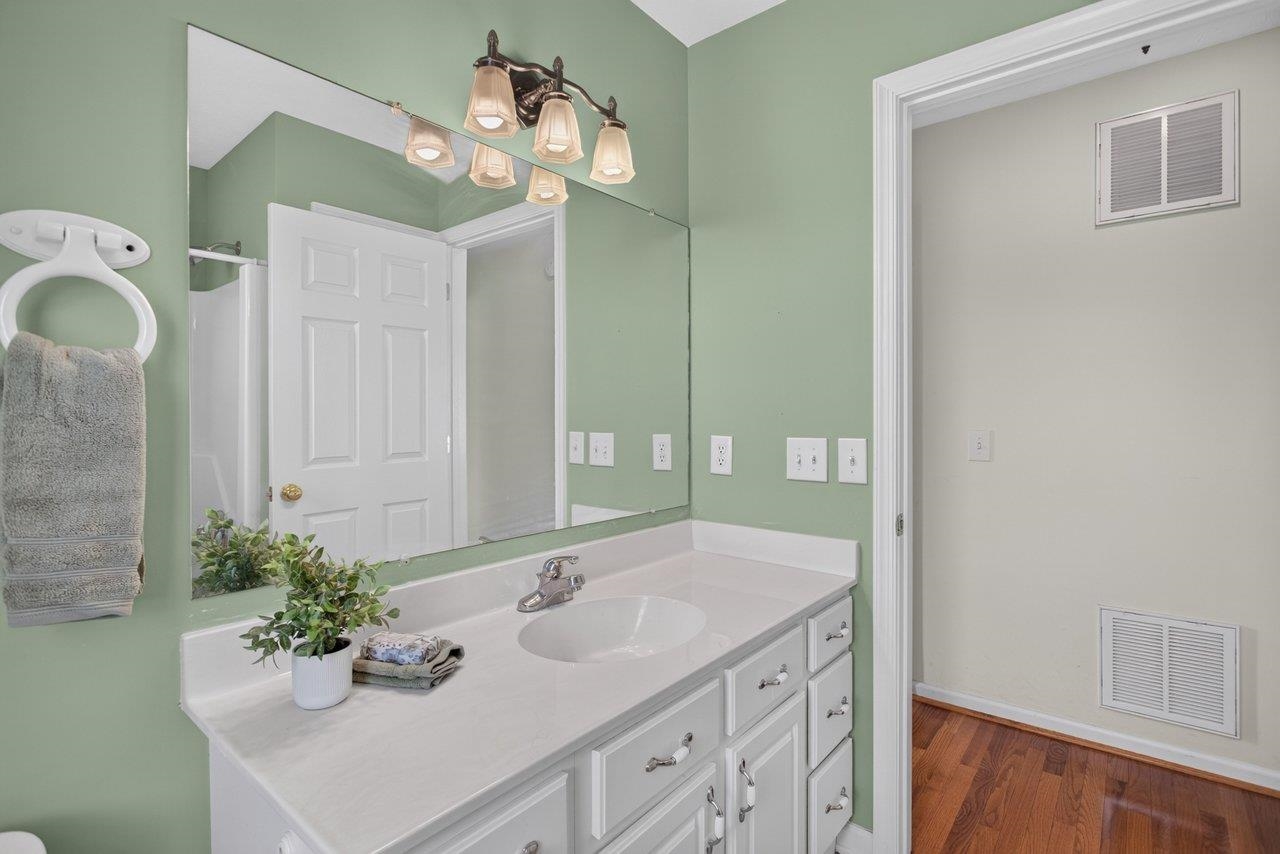 1800 RHIANON LN, HARRISONBURG, Virginia 22801, 3 Bedrooms Bedrooms, ,2 BathroomsBathrooms,Residential,1800 RHIANON LN,681575 MLS # 681575 1800 RHIANON LN, HARRISONBURG, Virginia 22801, 3 Bedrooms Bedrooms, ,2 BathroomsBathrooms,Residential,1800 RHIANON LN,681575 MLS # 681575