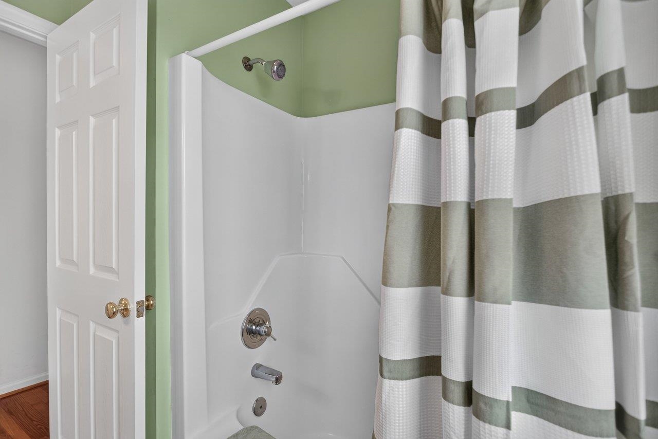 1800 RHIANON LN, HARRISONBURG, Virginia 22801, 3 Bedrooms Bedrooms, ,2 BathroomsBathrooms,Residential,1800 RHIANON LN,681575 MLS # 681575 1800 RHIANON LN, HARRISONBURG, Virginia 22801, 3 Bedrooms Bedrooms, ,2 BathroomsBathrooms,Residential,1800 RHIANON LN,681575 MLS # 681575
