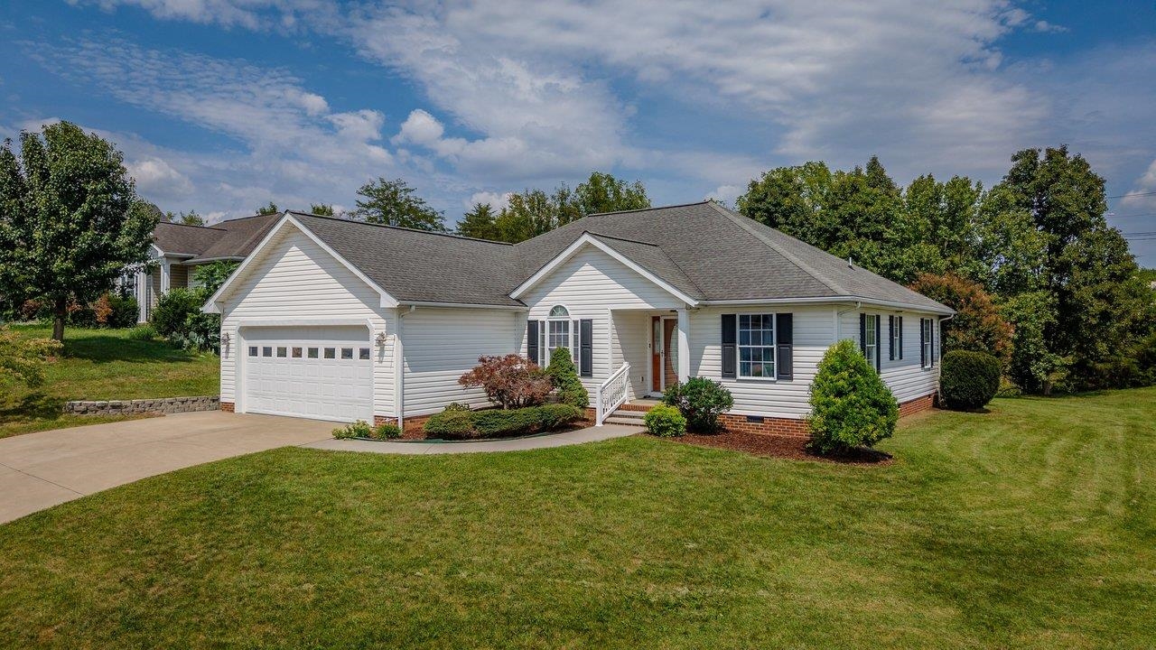 1800 RHIANON LN, HARRISONBURG, Virginia 22801, 3 Bedrooms Bedrooms, ,2 BathroomsBathrooms,Residential,1800 RHIANON LN,681575 MLS # 681575 1800 RHIANON LN, HARRISONBURG, Virginia 22801, 3 Bedrooms Bedrooms, ,2 BathroomsBathrooms,Residential,1800 RHIANON LN,681575 MLS # 681575