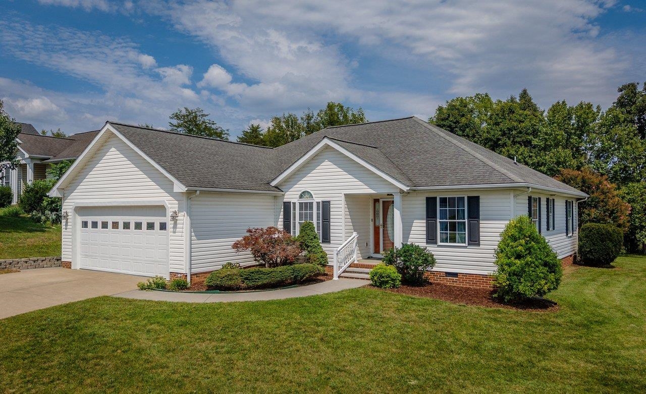 1800 RHIANON LN, HARRISONBURG, Virginia 22801, 3 Bedrooms Bedrooms, ,2 BathroomsBathrooms,Residential,1800 RHIANON LN,681575 MLS # 681575 1800 RHIANON LN, HARRISONBURG, Virginia 22801, 3 Bedrooms Bedrooms, ,2 BathroomsBathrooms,Residential,1800 RHIANON LN,681575 MLS # 681575