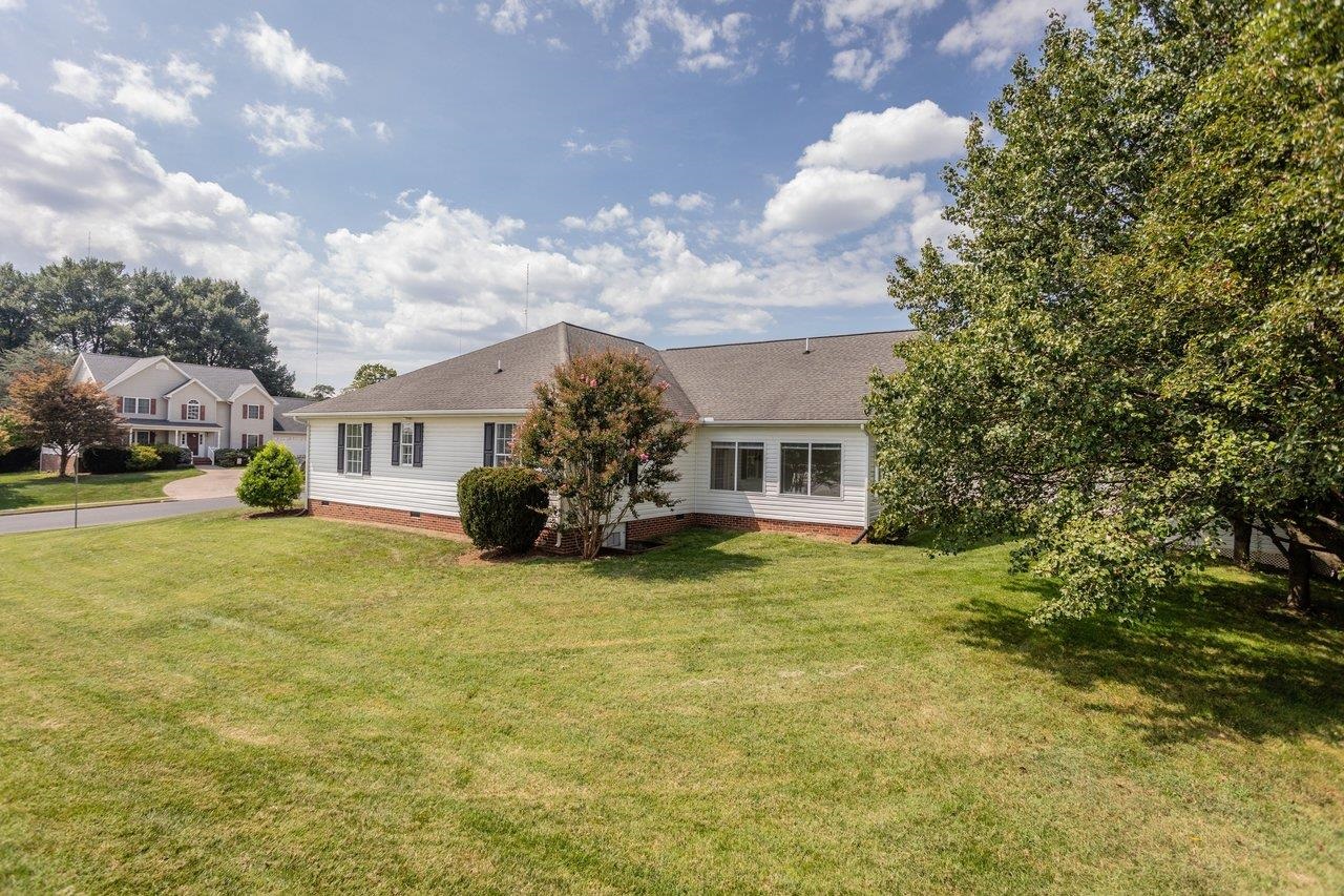 1800 RHIANON LN, HARRISONBURG, Virginia 22801, 3 Bedrooms Bedrooms, ,2 BathroomsBathrooms,Residential,1800 RHIANON LN,681575 MLS # 681575 1800 RHIANON LN, HARRISONBURG, Virginia 22801, 3 Bedrooms Bedrooms, ,2 BathroomsBathrooms,Residential,1800 RHIANON LN,681575 MLS # 681575