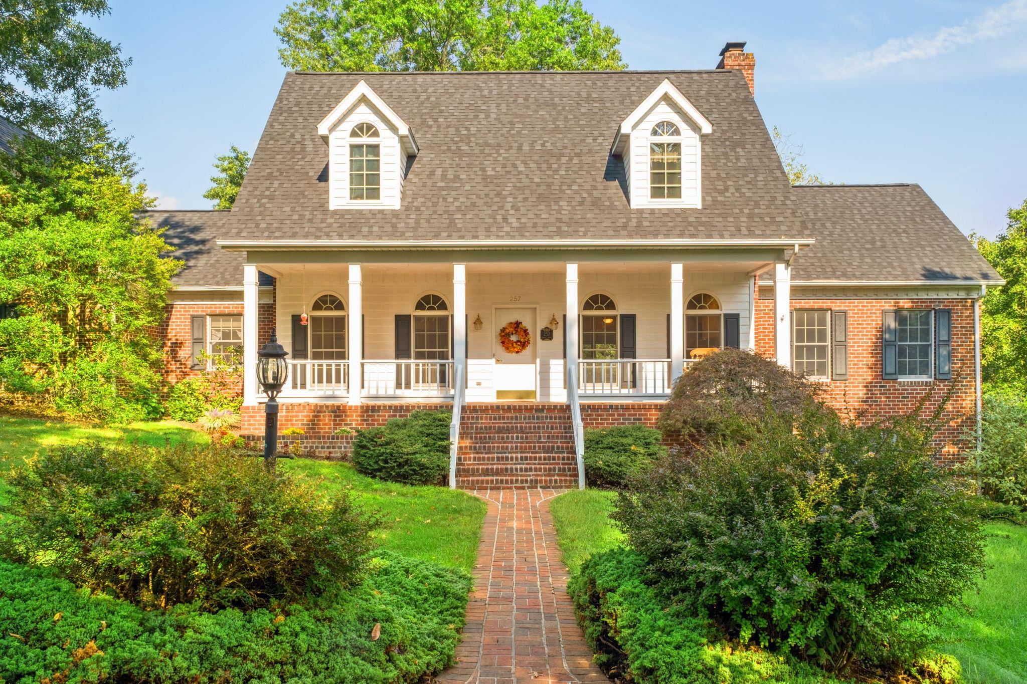257 DIVOT DR, HARRISONBURG, Virginia 22802, 4 Bedrooms Bedrooms, ,4 BathroomsBathrooms,Residential,257 DIVOT DR,681641 MLS # 681641