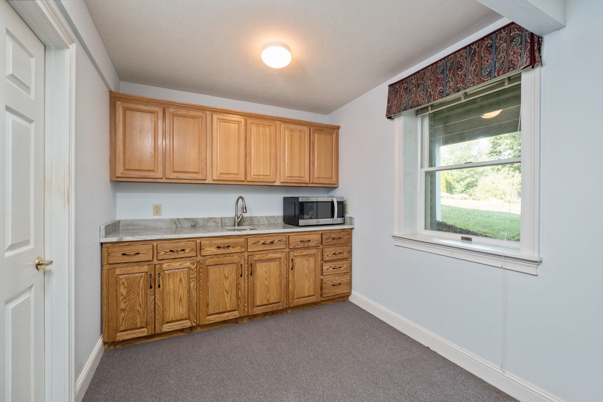 257 DIVOT DR, HARRISONBURG, Virginia 22802, 4 Bedrooms Bedrooms, ,4 BathroomsBathrooms,Residential,257 DIVOT DR,681641 MLS # 681641