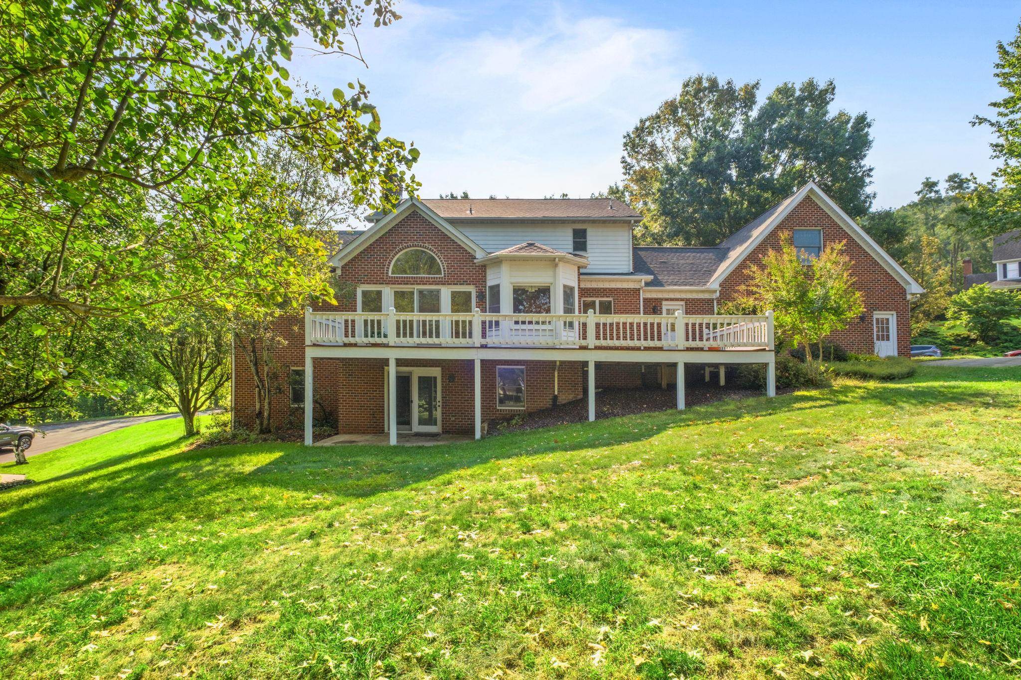257 DIVOT DR, HARRISONBURG, Virginia 22802, 4 Bedrooms Bedrooms, ,4 BathroomsBathrooms,Residential,257 DIVOT DR,681641 MLS # 681641