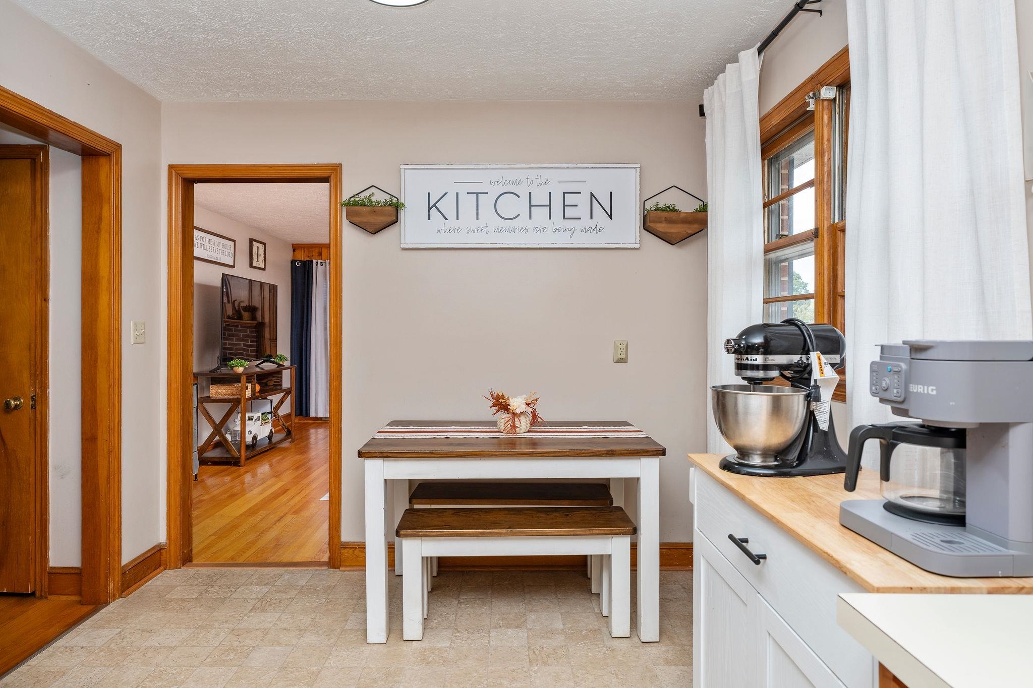 7827 N LEE HWY, RAPHINE, Virginia 24472, 2 Bedrooms Bedrooms, ,1 BathroomBathrooms,Residential,7827 N LEE HWY,681649 MLS # 681649 7827 N LEE HWY, RAPHINE, Virginia 24472, 2 Bedrooms Bedrooms, ,1 BathroomBathrooms,Residential,7827 N LEE HWY,681649 MLS # 681649