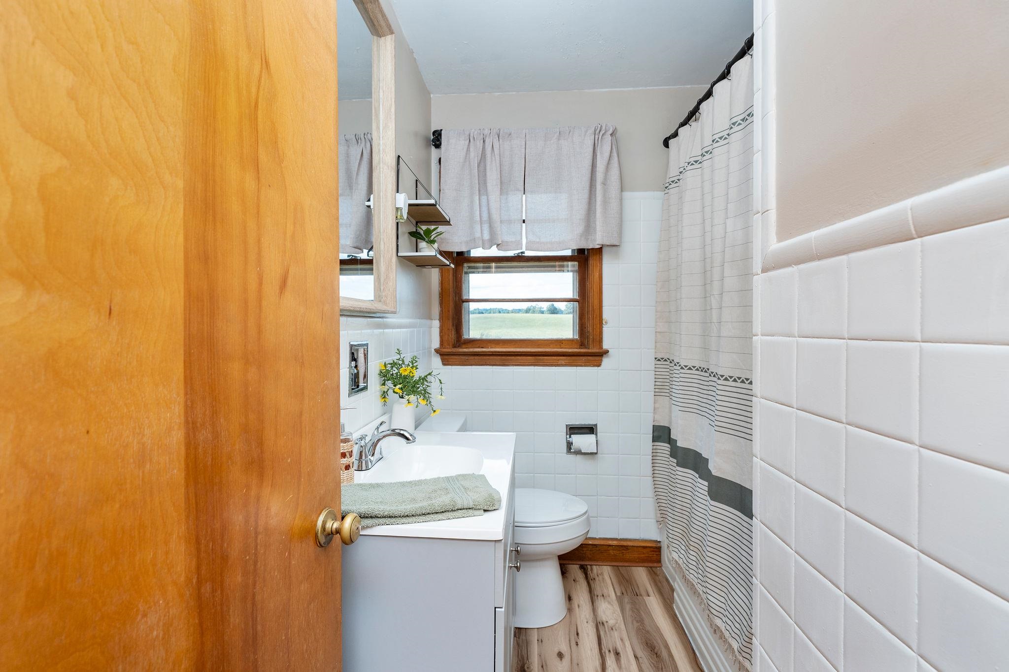 7827 N LEE HWY, RAPHINE, Virginia 24472, 2 Bedrooms Bedrooms, ,1 BathroomBathrooms,Residential,7827 N LEE HWY,681649 MLS # 681649 7827 N LEE HWY, RAPHINE, Virginia 24472, 2 Bedrooms Bedrooms, ,1 BathroomBathrooms,Residential,7827 N LEE HWY,681649 MLS # 681649