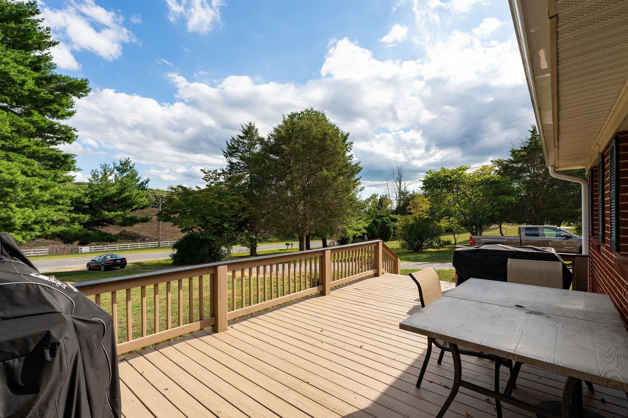 7827 N LEE HWY, RAPHINE, Virginia 24472, 2 Bedrooms Bedrooms, ,1 BathroomBathrooms,Residential,7827 N LEE HWY,681649 MLS # 681649 7827 N LEE HWY, RAPHINE, Virginia 24472, 2 Bedrooms Bedrooms, ,1 BathroomBathrooms,Residential,7827 N LEE HWY,681649 MLS # 681649