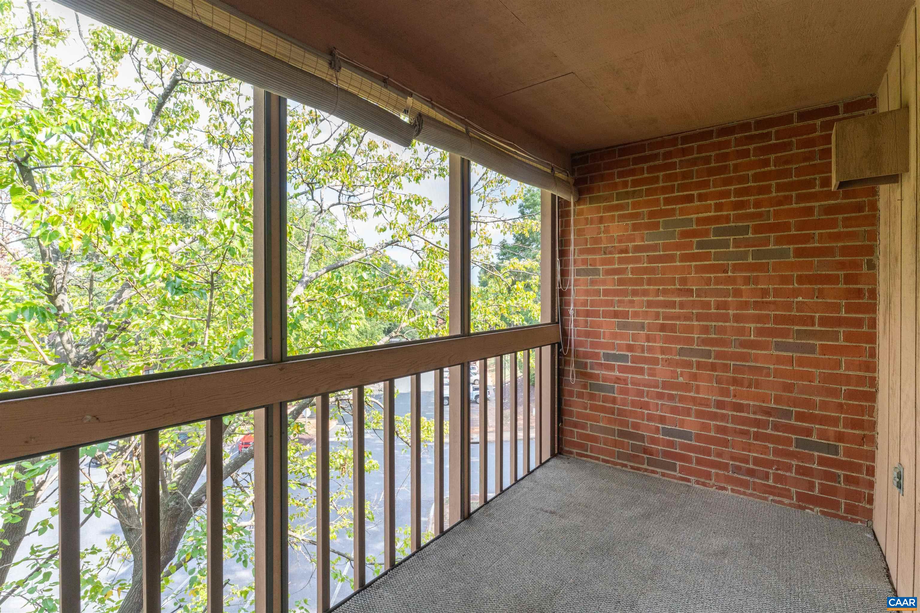 101 TURTLE CREEK LN, CHARLOTTESVILLE, Virginia 22901, 2 Bedrooms Bedrooms, ,2 BathroomsBathrooms,Residential,101 TURTLE CREEK LN,681656 MLS # 681656