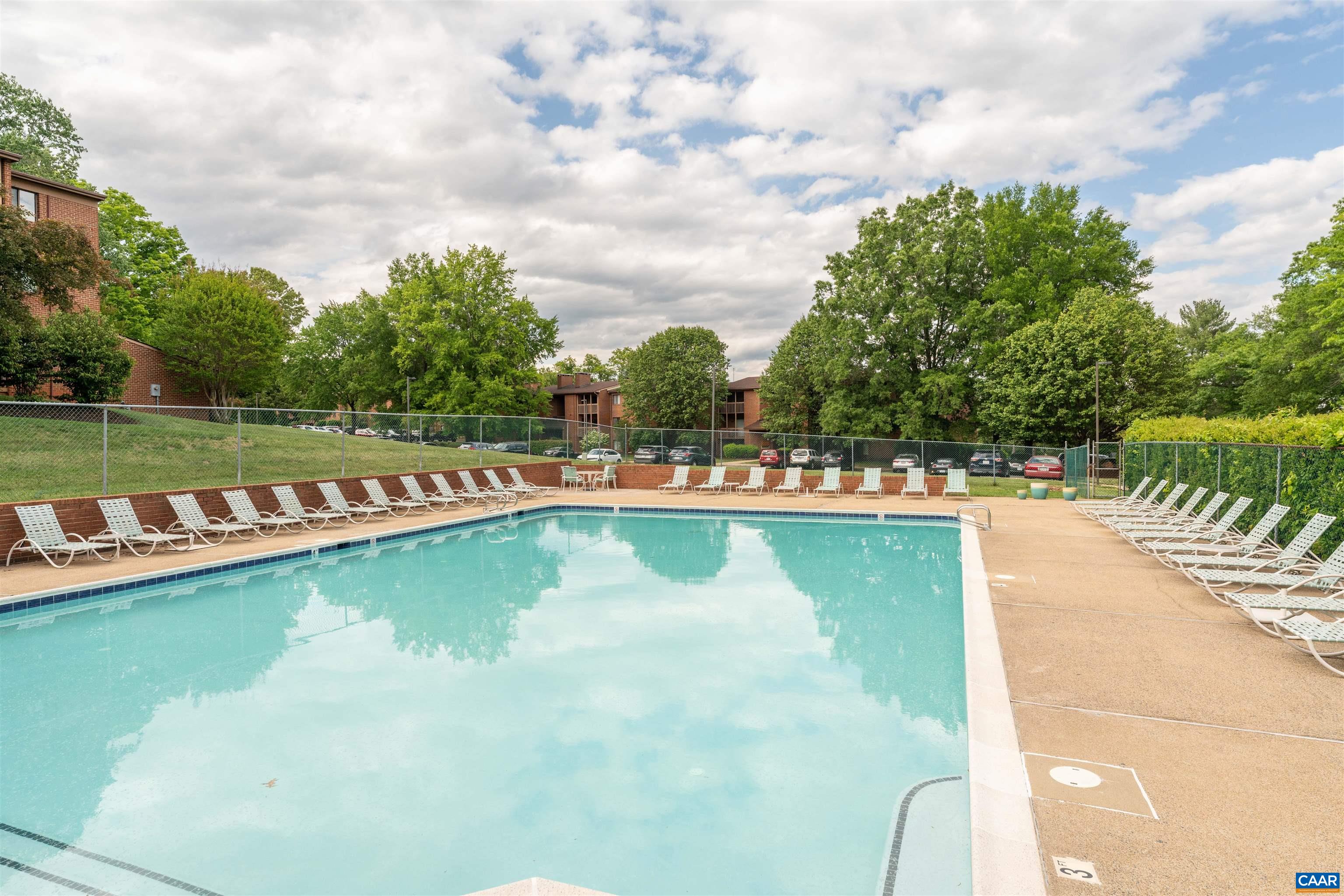 101 TURTLE CREEK LN, CHARLOTTESVILLE, Virginia 22901, 2 Bedrooms Bedrooms, ,2 BathroomsBathrooms,Residential,101 TURTLE CREEK LN,681656 MLS # 681656