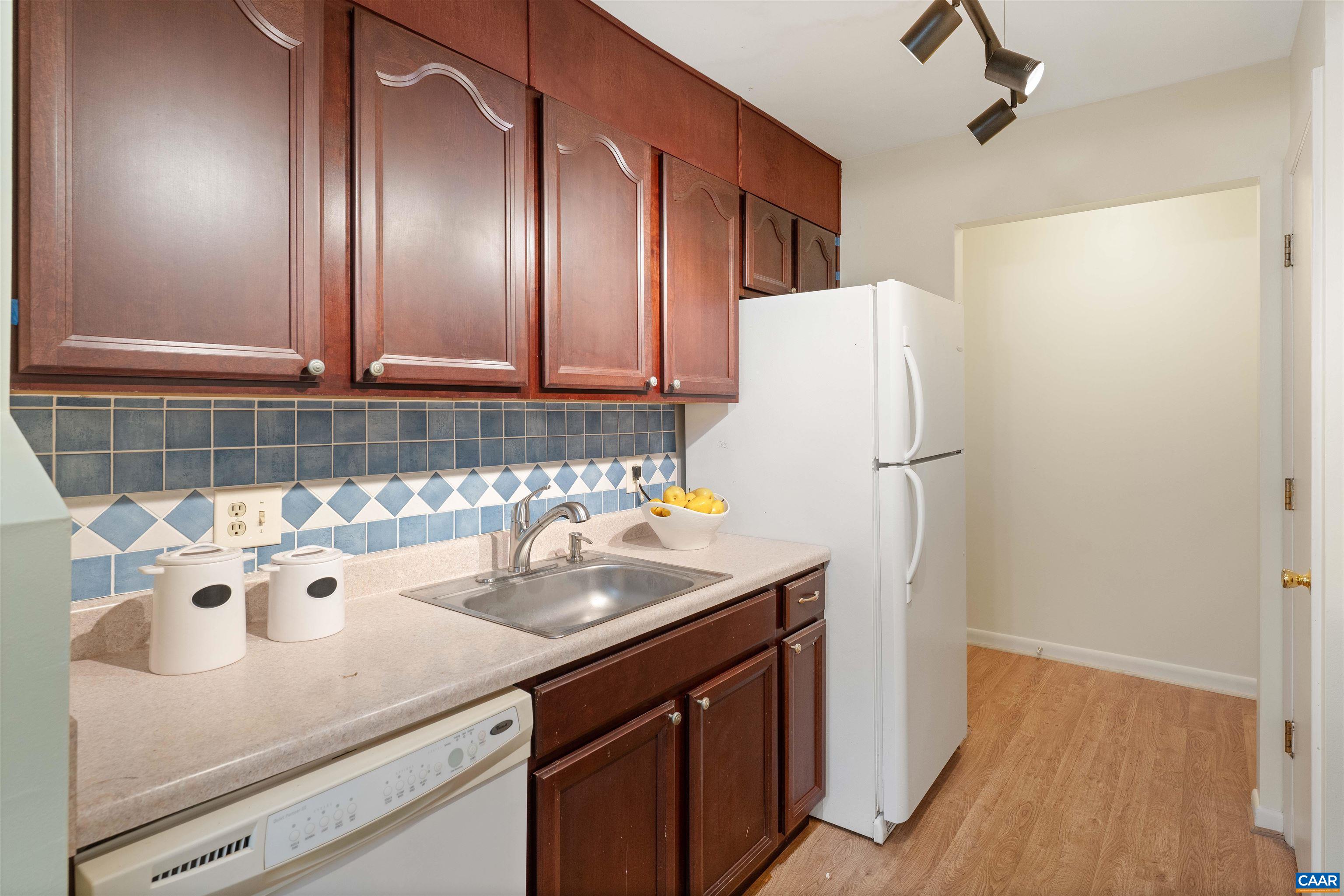101 TURTLE CREEK LN, CHARLOTTESVILLE, Virginia 22901, 2 Bedrooms Bedrooms, ,2 BathroomsBathrooms,Residential,101 TURTLE CREEK LN,681656 MLS # 681656