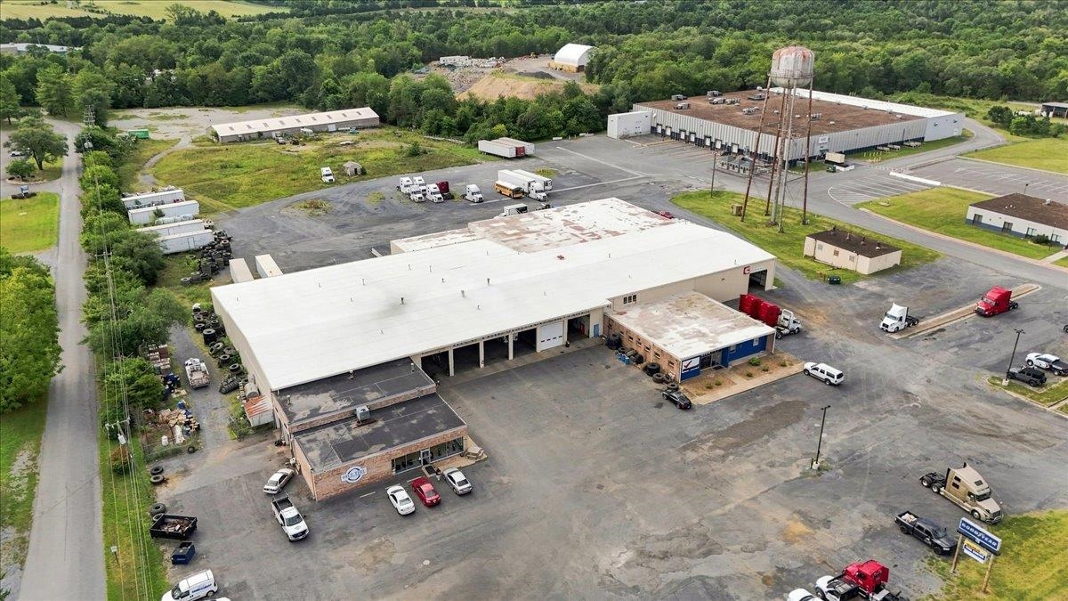 3226 NORTH VALLEY PIKE, HARRISONBURG, Virginia 22801, ,Commercial,3226 NORTH VALLEY PIKE,681660 MLS # 681660 3226 NORTH VALLEY PIKE, HARRISONBURG, Virginia 22801, ,Commercial,3226 NORTH VALLEY PIKE,681660 MLS # 681660