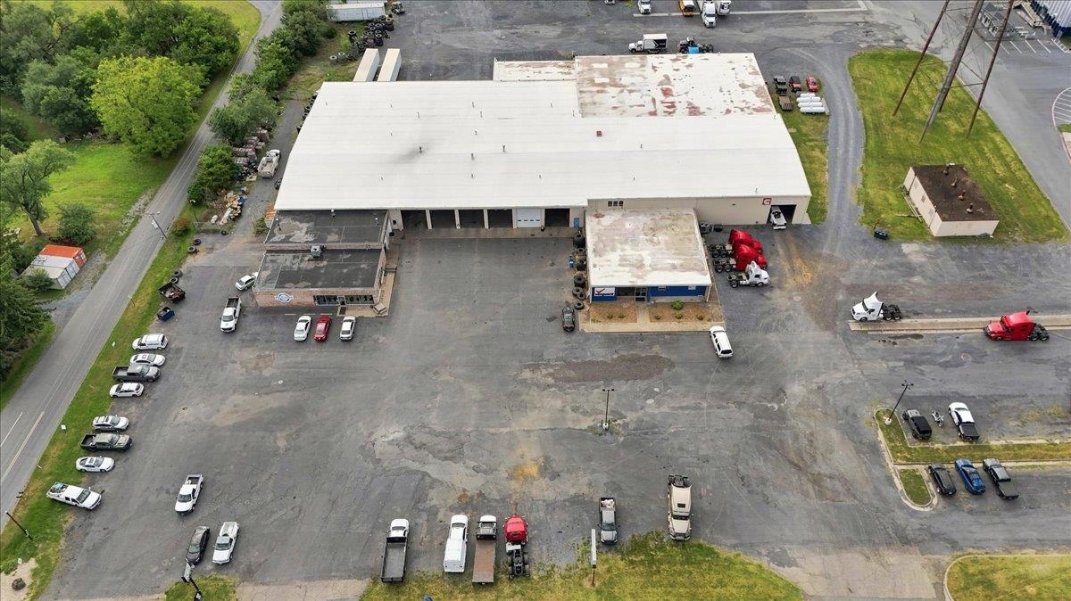 3226 NORTH VALLEY PIKE, HARRISONBURG, Virginia 22801, ,Commercial,3226 NORTH VALLEY PIKE,681660 MLS # 681660 3226 NORTH VALLEY PIKE, HARRISONBURG, Virginia 22801, ,Commercial,3226 NORTH VALLEY PIKE,681660 MLS # 681660