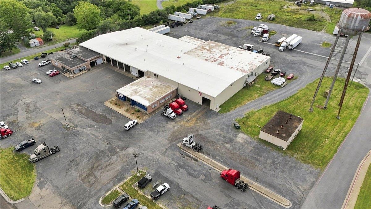 3226 NORTH VALLEY PIKE, HARRISONBURG, Virginia 22801, ,Commercial,3226 NORTH VALLEY PIKE,681660 MLS # 681660 3226 NORTH VALLEY PIKE, HARRISONBURG, Virginia 22801, ,Commercial,3226 NORTH VALLEY PIKE,681660 MLS # 681660