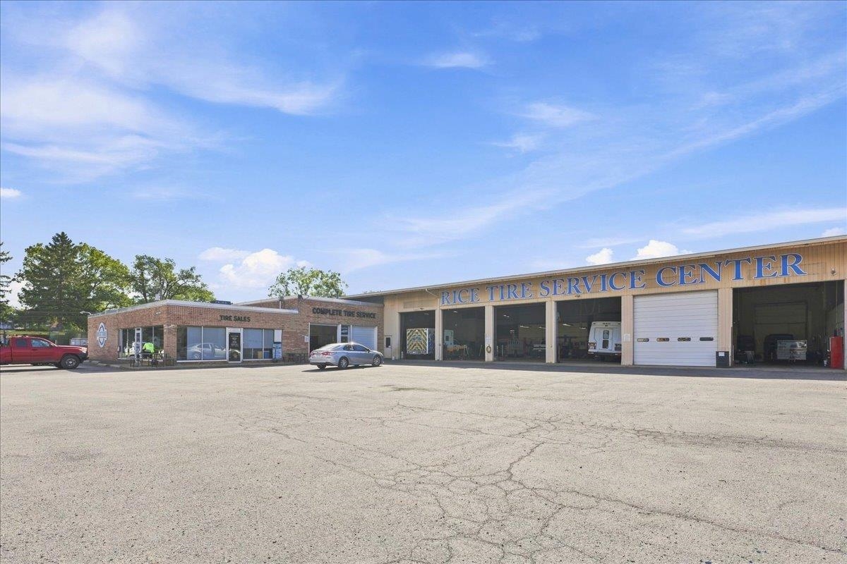 3226 NORTH VALLEY PIKE, HARRISONBURG, Virginia 22801, ,Commercial,3226 NORTH VALLEY PIKE,681660 MLS # 681660 3226 NORTH VALLEY PIKE, HARRISONBURG, Virginia 22801, ,Commercial,3226 NORTH VALLEY PIKE,681660 MLS # 681660