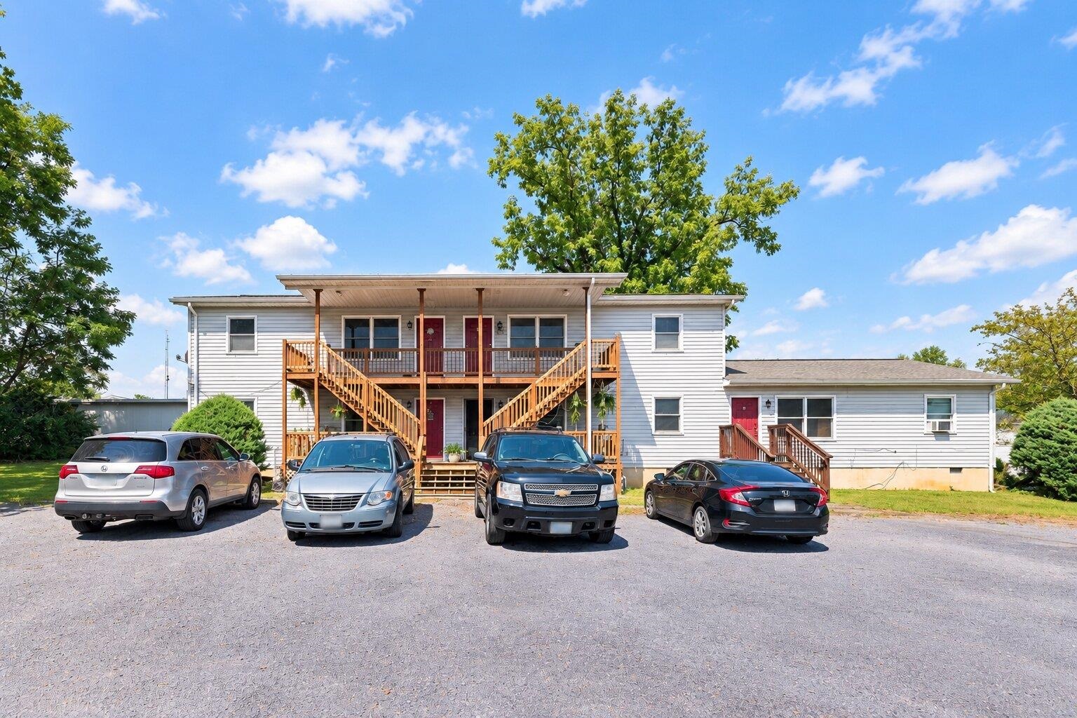 210 E LOCUST ST, WOODSTOCK, Virginia 22664, ,Residential,210 E LOCUST ST,681663 MLS # 681663 210 E LOCUST ST, WOODSTOCK, Virginia 22664, ,Residential,210 E LOCUST ST,681663 MLS # 681663