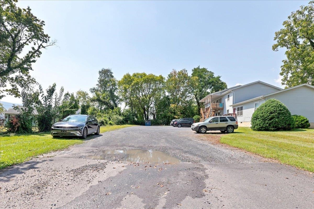210 E LOCUST ST, WOODSTOCK, Virginia 22664, ,Residential,210 E LOCUST ST,681663 MLS # 681663 210 E LOCUST ST, WOODSTOCK, Virginia 22664, ,Residential,210 E LOCUST ST,681663 MLS # 681663