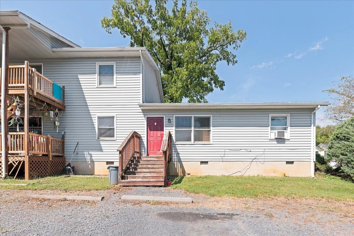 210 E LOCUST ST, WOODSTOCK, Virginia 22664, ,Residential,210 E LOCUST ST,681663 MLS # 681663 210 E LOCUST ST, WOODSTOCK, Virginia 22664, ,Residential,210 E LOCUST ST,681663 MLS # 681663
