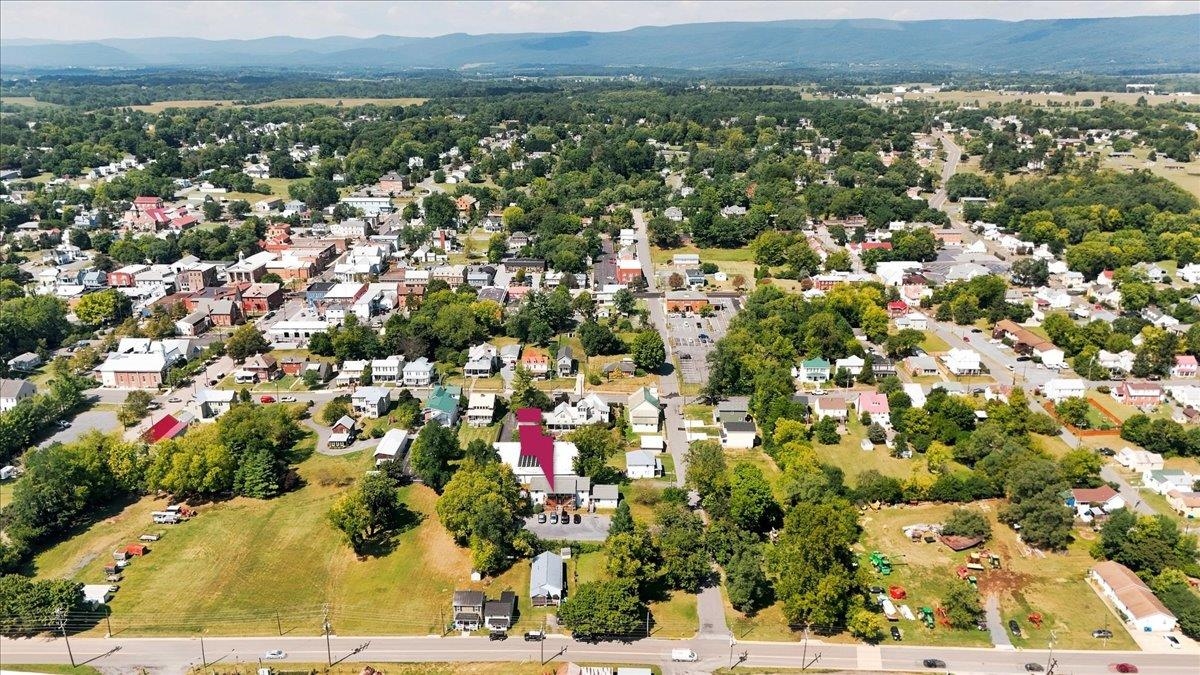 210 E LOCUST ST, WOODSTOCK, Virginia 22664, ,Residential,210 E LOCUST ST,681663 MLS # 681663 210 E LOCUST ST, WOODSTOCK, Virginia 22664, ,Residential,210 E LOCUST ST,681663 MLS # 681663
