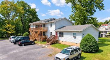210 E LOCUST ST, WOODSTOCK, Virginia 22664, ,Residential,210 E LOCUST ST,681663 MLS # 681663