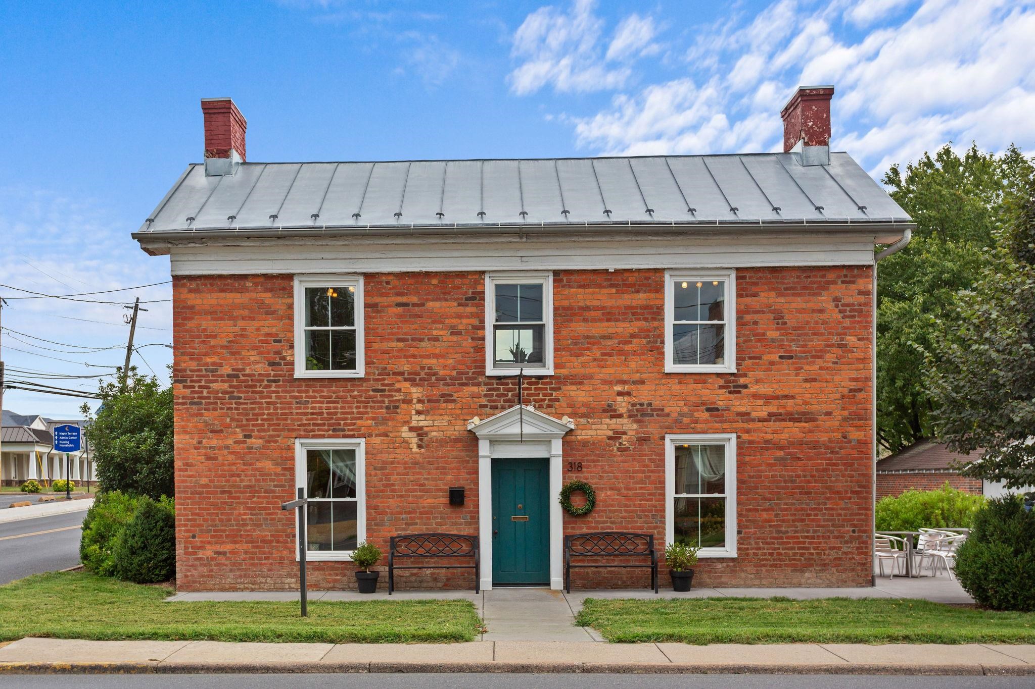 318 N MAIN ST, BRIDGEWATER, Virginia 22812, ,Commercial,318 N MAIN ST,681670 MLS # 681670 318 N MAIN ST, BRIDGEWATER, Virginia 22812, ,Commercial,318 N MAIN ST,681670 MLS # 681670