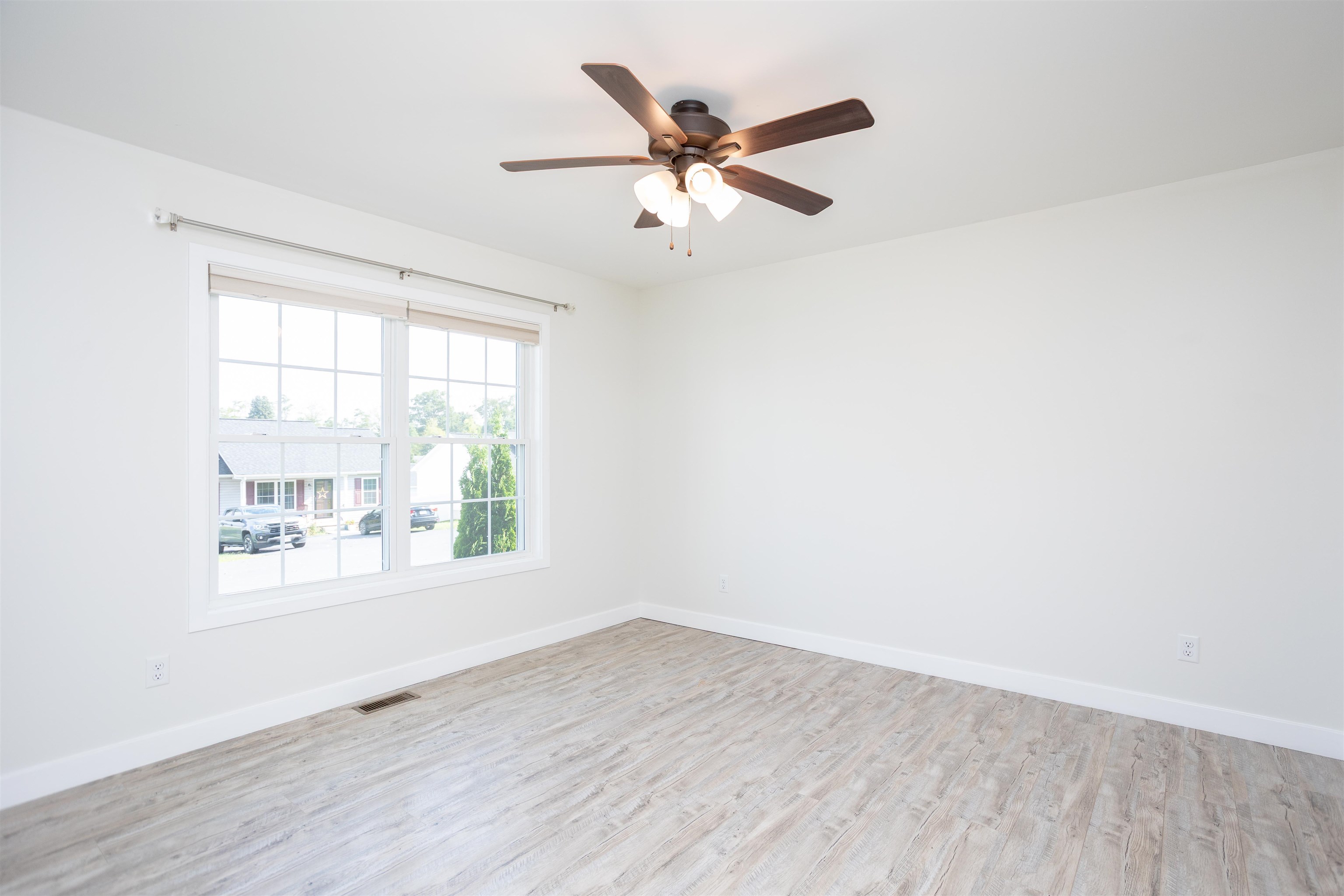 2330 WHITESTONE DR, ROCKINGHAM, Virginia 22801, 3 Bedrooms Bedrooms, ,2 BathroomsBathrooms,Residential,2330 WHITESTONE DR,681652 MLS # 681652 2330 WHITESTONE DR, ROCKINGHAM, Virginia 22801, 3 Bedrooms Bedrooms, ,2 BathroomsBathrooms,Residential,2330 WHITESTONE DR,681652 MLS # 681652