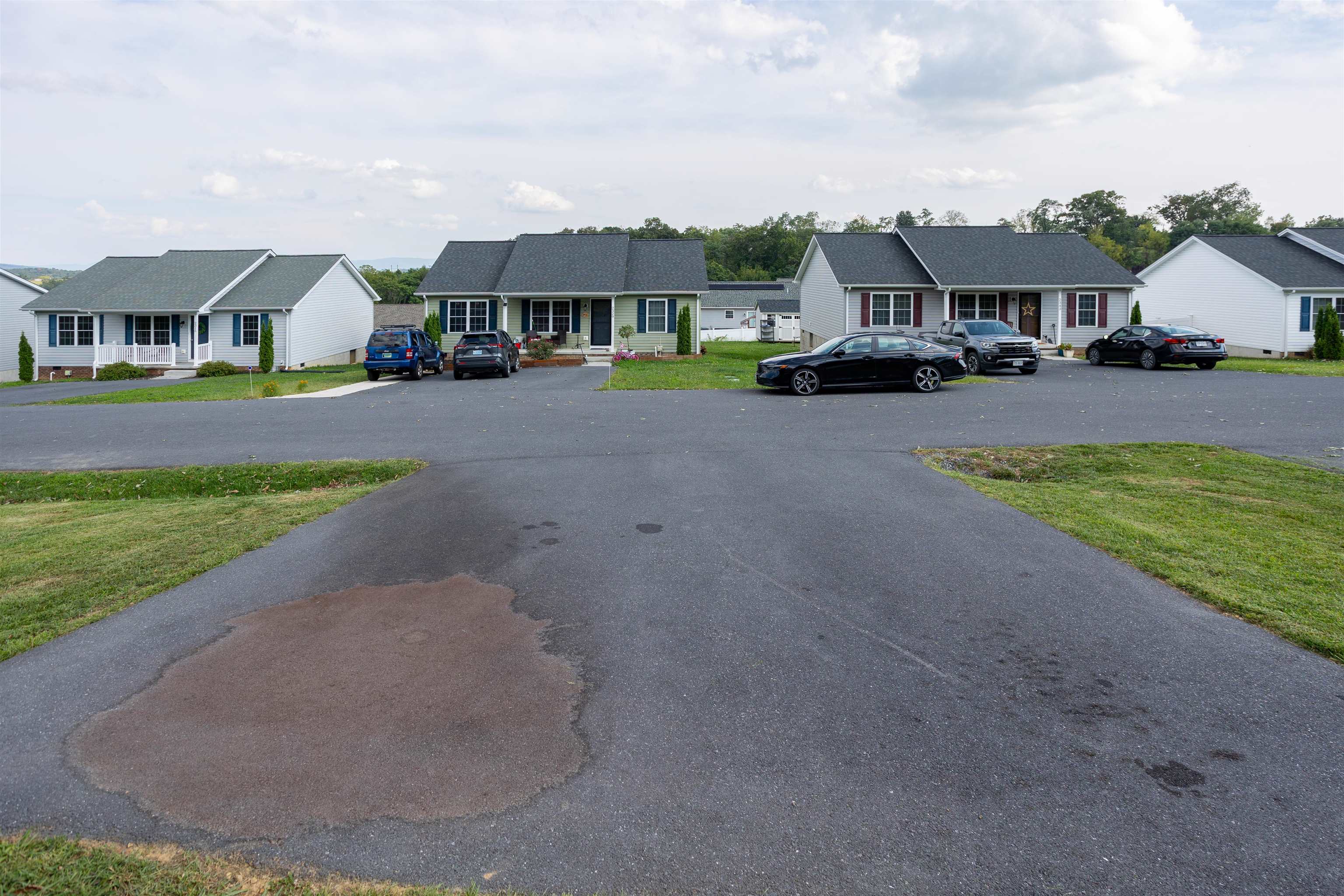 2330 WHITESTONE DR, ROCKINGHAM, Virginia 22801, 3 Bedrooms Bedrooms, ,2 BathroomsBathrooms,Residential,2330 WHITESTONE DR,681652 MLS # 681652 2330 WHITESTONE DR, ROCKINGHAM, Virginia 22801, 3 Bedrooms Bedrooms, ,2 BathroomsBathrooms,Residential,2330 WHITESTONE DR,681652 MLS # 681652