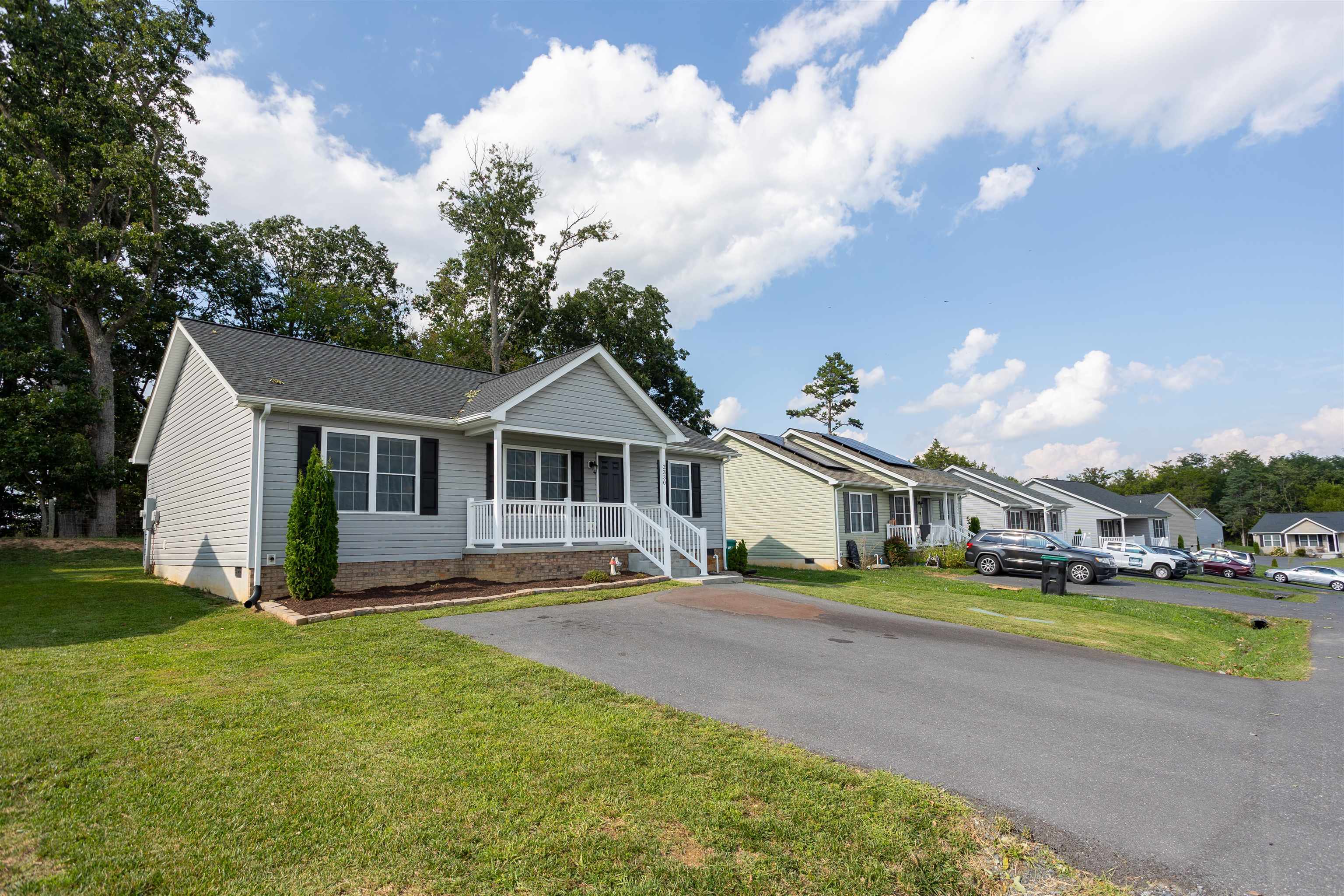 2330 WHITESTONE DR, ROCKINGHAM, Virginia 22801, 3 Bedrooms Bedrooms, ,2 BathroomsBathrooms,Residential,2330 WHITESTONE DR,681652 MLS # 681652 2330 WHITESTONE DR, ROCKINGHAM, Virginia 22801, 3 Bedrooms Bedrooms, ,2 BathroomsBathrooms,Residential,2330 WHITESTONE DR,681652 MLS # 681652