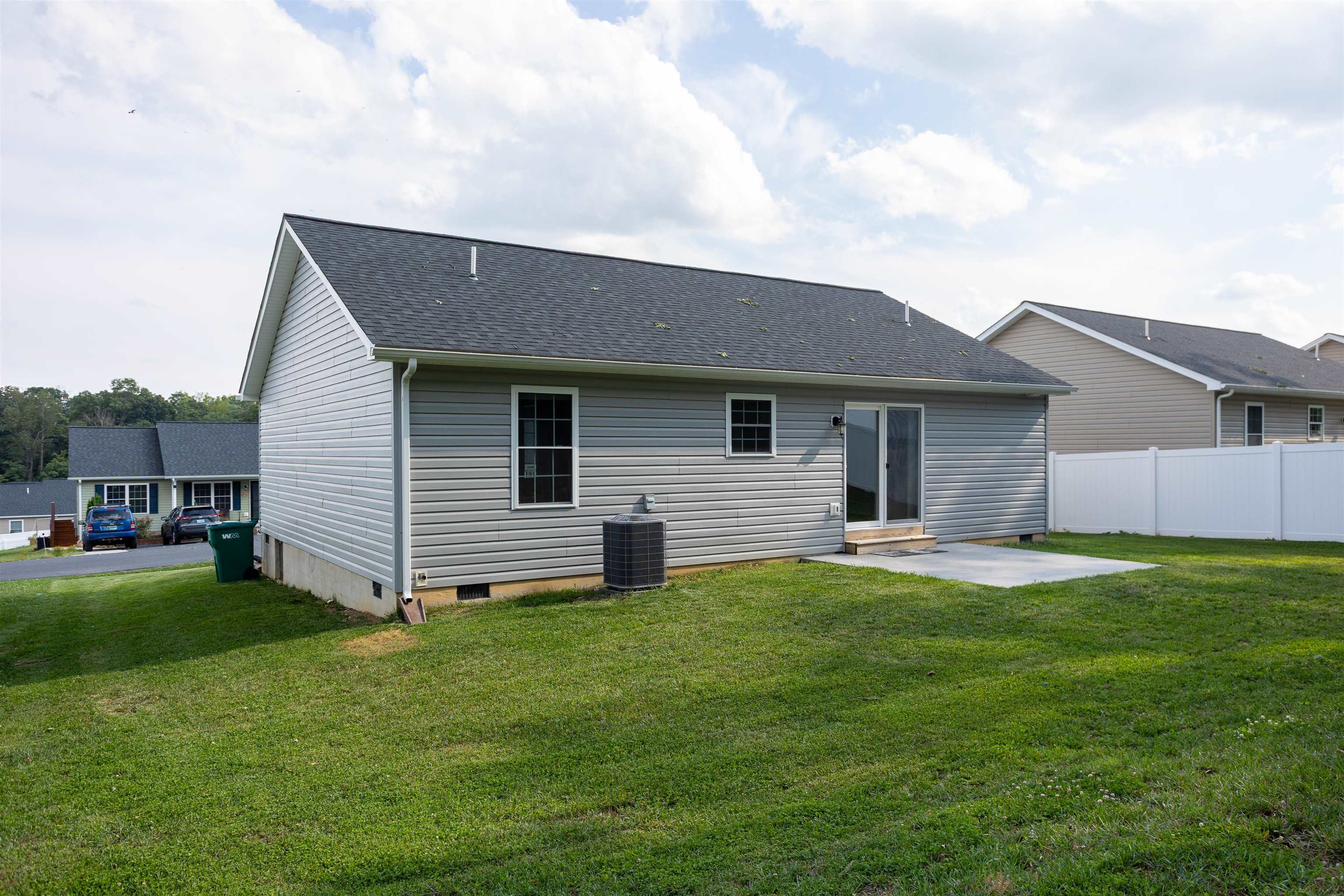 2330 WHITESTONE DR, ROCKINGHAM, Virginia 22801, 3 Bedrooms Bedrooms, ,2 BathroomsBathrooms,Residential,2330 WHITESTONE DR,681652 MLS # 681652 2330 WHITESTONE DR, ROCKINGHAM, Virginia 22801, 3 Bedrooms Bedrooms, ,2 BathroomsBathrooms,Residential,2330 WHITESTONE DR,681652 MLS # 681652