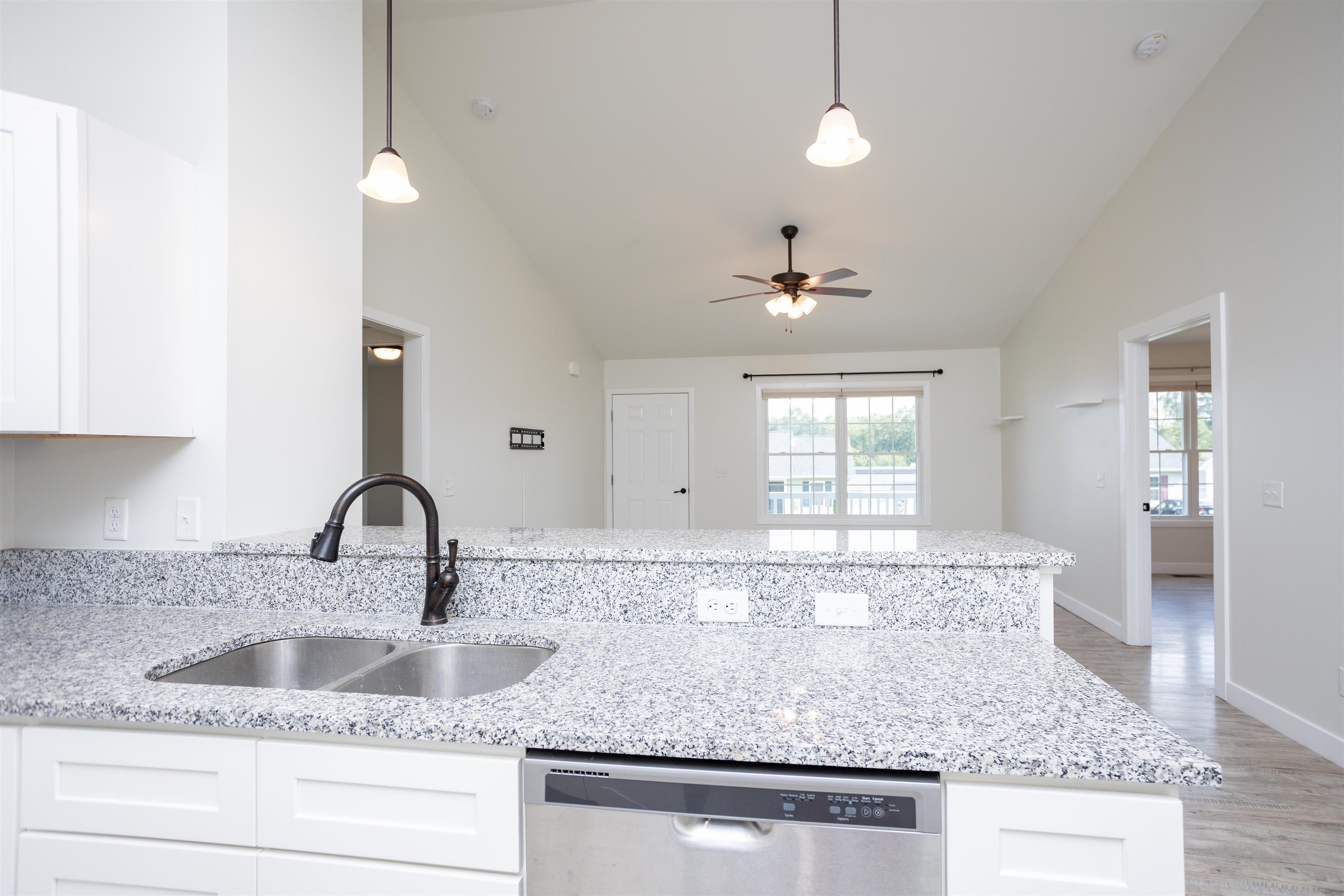 2330 WHITESTONE DR, ROCKINGHAM, Virginia 22801, 3 Bedrooms Bedrooms, ,2 BathroomsBathrooms,Residential,2330 WHITESTONE DR,681652 MLS # 681652 2330 WHITESTONE DR, ROCKINGHAM, Virginia 22801, 3 Bedrooms Bedrooms, ,2 BathroomsBathrooms,Residential,2330 WHITESTONE DR,681652 MLS # 681652