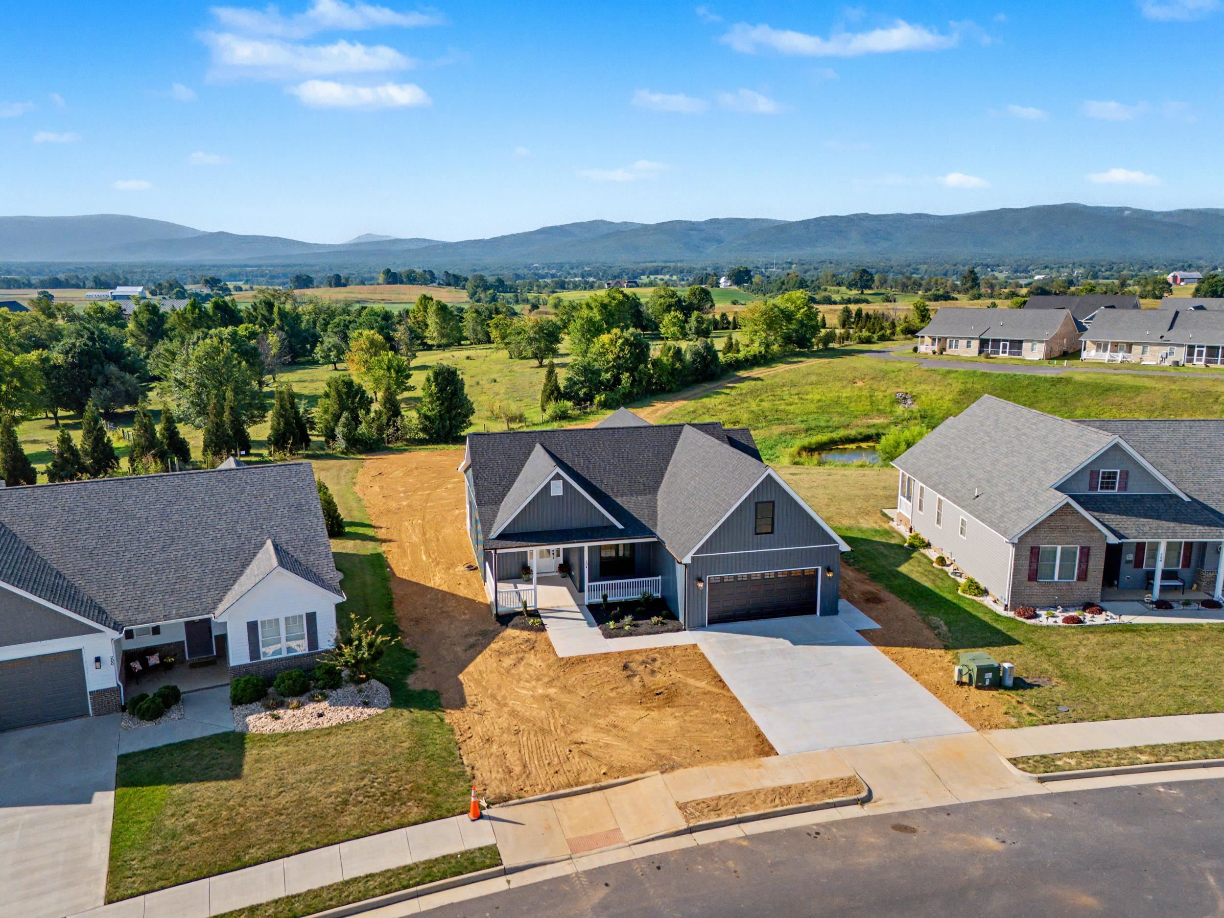 204 LOCUST GROVE LN, STUARTS DRAFT, Virginia 24477, 4 Bedrooms Bedrooms, ,2 BathroomsBathrooms,Residential,204 LOCUST GROVE LN,681665 MLS # 681665