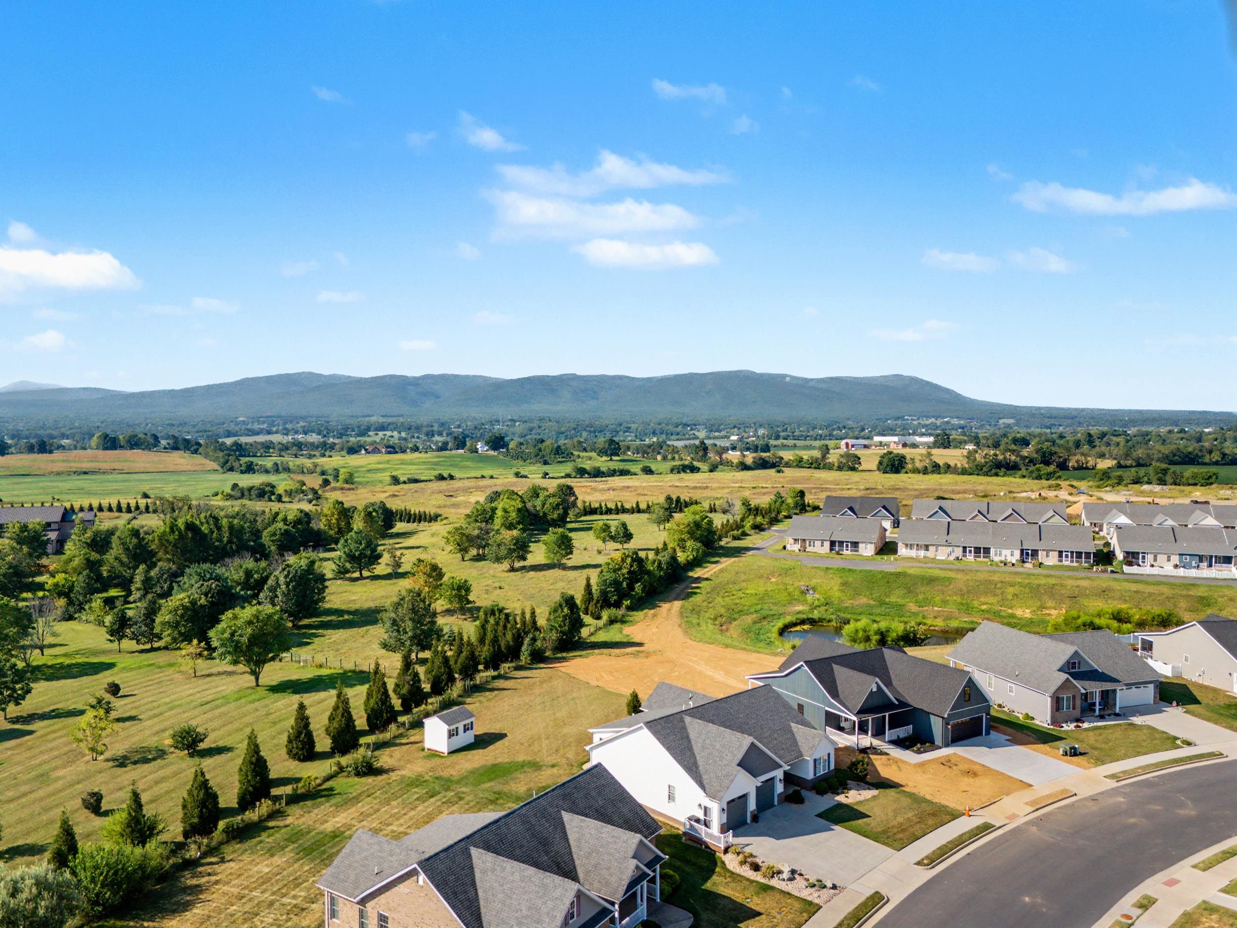 204 LOCUST GROVE LN, STUARTS DRAFT, Virginia 24477, 4 Bedrooms Bedrooms, ,2 BathroomsBathrooms,Residential,204 LOCUST GROVE LN,681665 MLS # 681665
