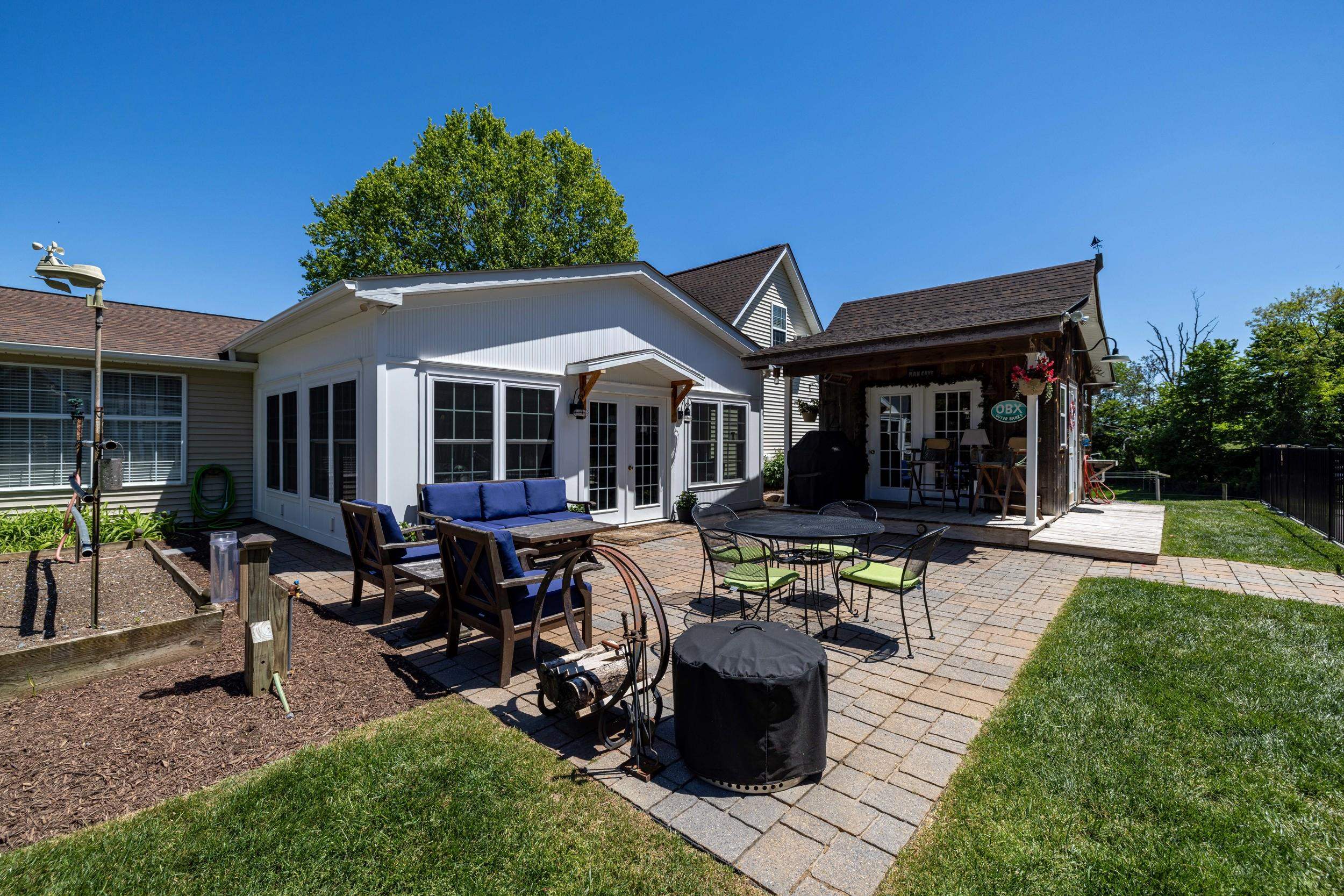 234 PARADISE LN, BRIDGEWATER, Virginia 22812, 4 Bedrooms Bedrooms, ,3 BathroomsBathrooms,Residential,234 Paradise Lane, Bridgewater, VA 22812,234 PARADISE LN,681672 MLS # 681672 234 PARADISE LN, BRIDGEWATER, Virginia 22812, 4 Bedrooms Bedrooms, ,3 BathroomsBathrooms,Residential,234 Paradise Lane, Bridgewater, VA 22812,234 PARADISE LN,681672 MLS # 681672