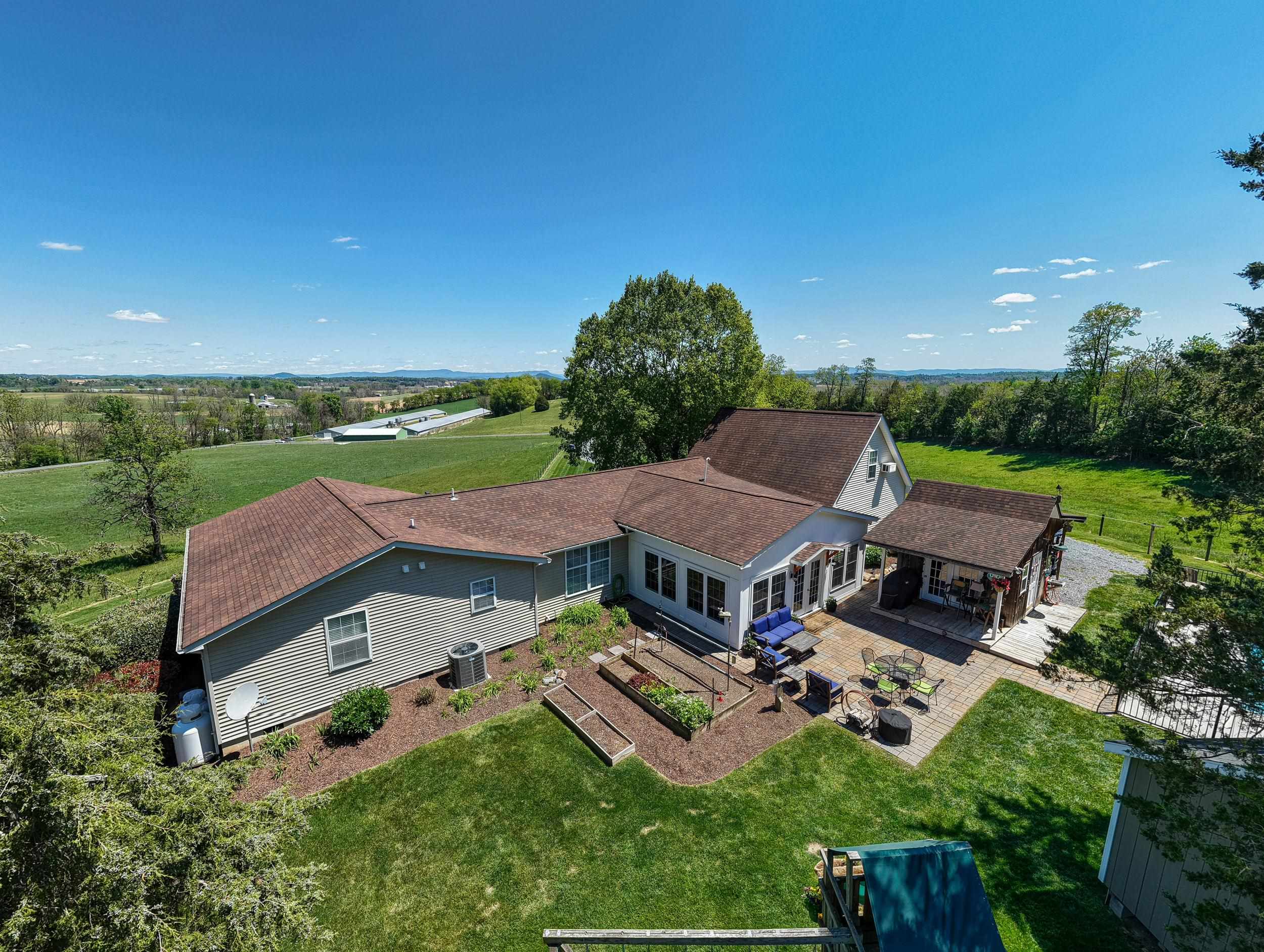 234 PARADISE LN, BRIDGEWATER, Virginia 22812, 4 Bedrooms Bedrooms, ,3 BathroomsBathrooms,Residential,234 Paradise Lane, Bridgewater, VA 22812,234 PARADISE LN,681672 MLS # 681672 234 PARADISE LN, BRIDGEWATER, Virginia 22812, 4 Bedrooms Bedrooms, ,3 BathroomsBathrooms,Residential,234 Paradise Lane, Bridgewater, VA 22812,234 PARADISE LN,681672 MLS # 681672