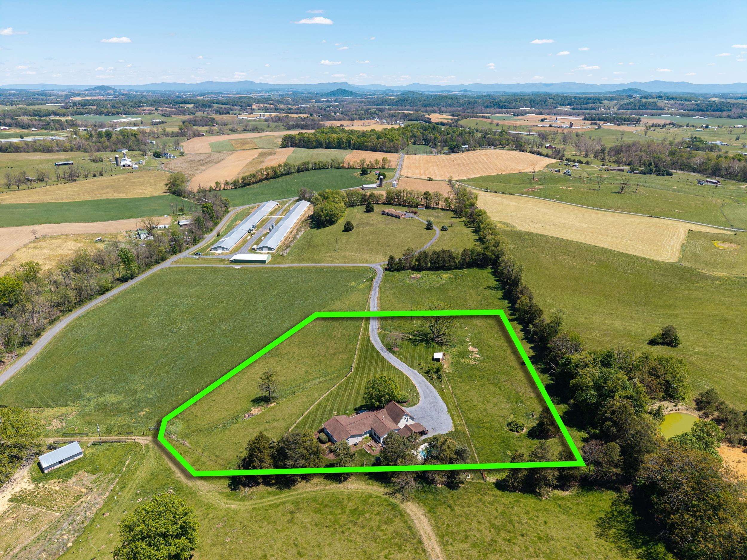 234 PARADISE LN, BRIDGEWATER, Virginia 22812, 4 Bedrooms Bedrooms, ,3 BathroomsBathrooms,Residential,234 Paradise Lane, Bridgewater, VA 22812,234 PARADISE LN,681672 MLS # 681672 234 PARADISE LN, BRIDGEWATER, Virginia 22812, 4 Bedrooms Bedrooms, ,3 BathroomsBathrooms,Residential,234 Paradise Lane, Bridgewater, VA 22812,234 PARADISE LN,681672 MLS # 681672