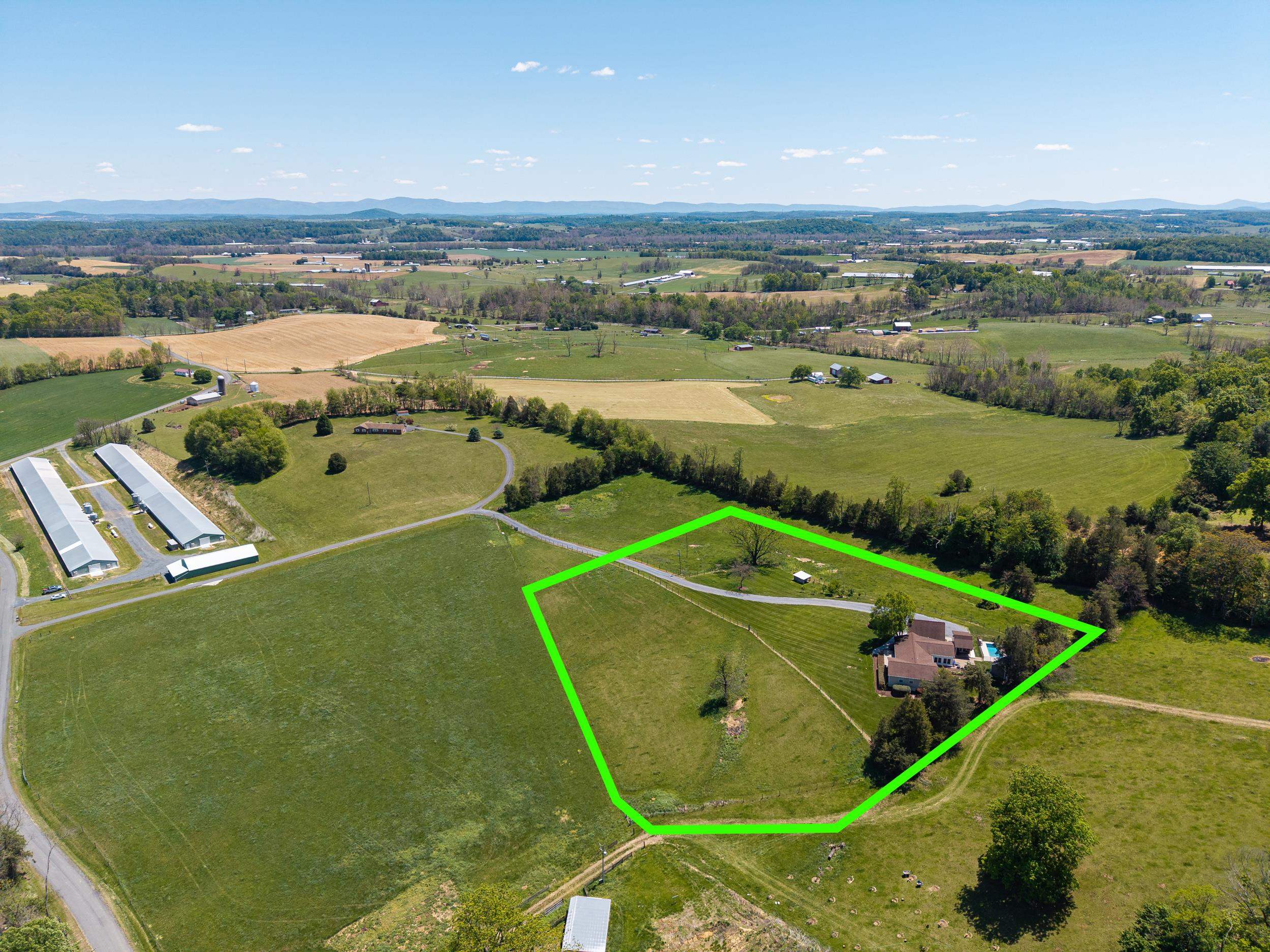 234 PARADISE LN, BRIDGEWATER, Virginia 22812, 4 Bedrooms Bedrooms, ,3 BathroomsBathrooms,Residential,234 Paradise Lane, Bridgewater, VA 22812,234 PARADISE LN,681672 MLS # 681672 234 PARADISE LN, BRIDGEWATER, Virginia 22812, 4 Bedrooms Bedrooms, ,3 BathroomsBathrooms,Residential,234 Paradise Lane, Bridgewater, VA 22812,234 PARADISE LN,681672 MLS # 681672