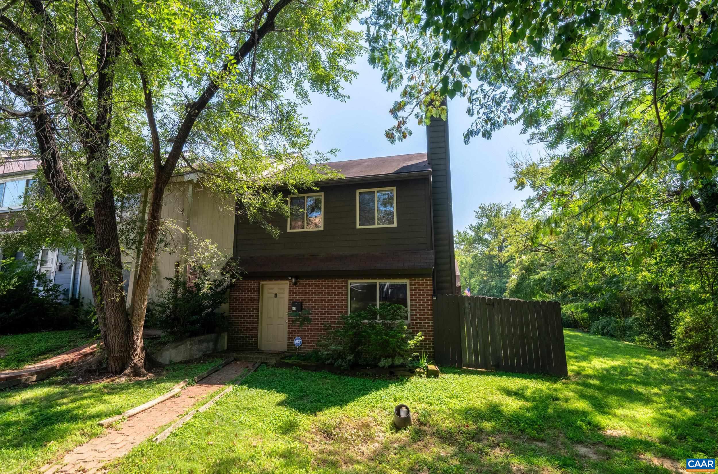 147 WOODLAKE DR, CHARLOTTESVILLE, Virginia 22901, 3 Bedrooms Bedrooms, ,1 BathroomBathrooms,Residential,147 WOODLAKE DR,681684 MLS # 681684 147 WOODLAKE DR, CHARLOTTESVILLE, Virginia 22901, 3 Bedrooms Bedrooms, ,1 BathroomBathrooms,Residential,147 WOODLAKE DR,681684 MLS # 681684