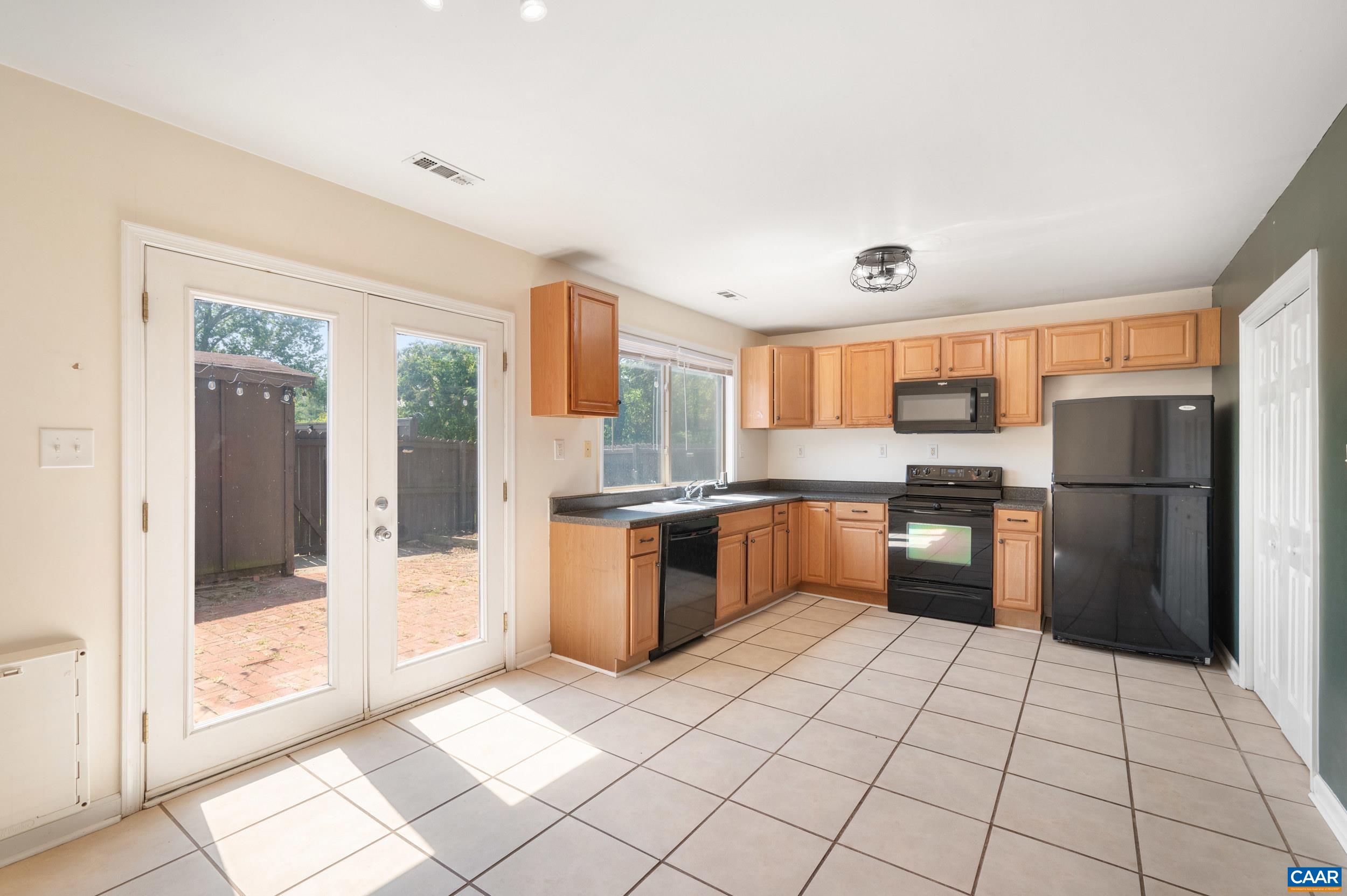 147 WOODLAKE DR, CHARLOTTESVILLE, Virginia 22901, 3 Bedrooms Bedrooms, ,1 BathroomBathrooms,Residential,147 WOODLAKE DR,681684 MLS # 681684 147 WOODLAKE DR, CHARLOTTESVILLE, Virginia 22901, 3 Bedrooms Bedrooms, ,1 BathroomBathrooms,Residential,147 WOODLAKE DR,681684 MLS # 681684