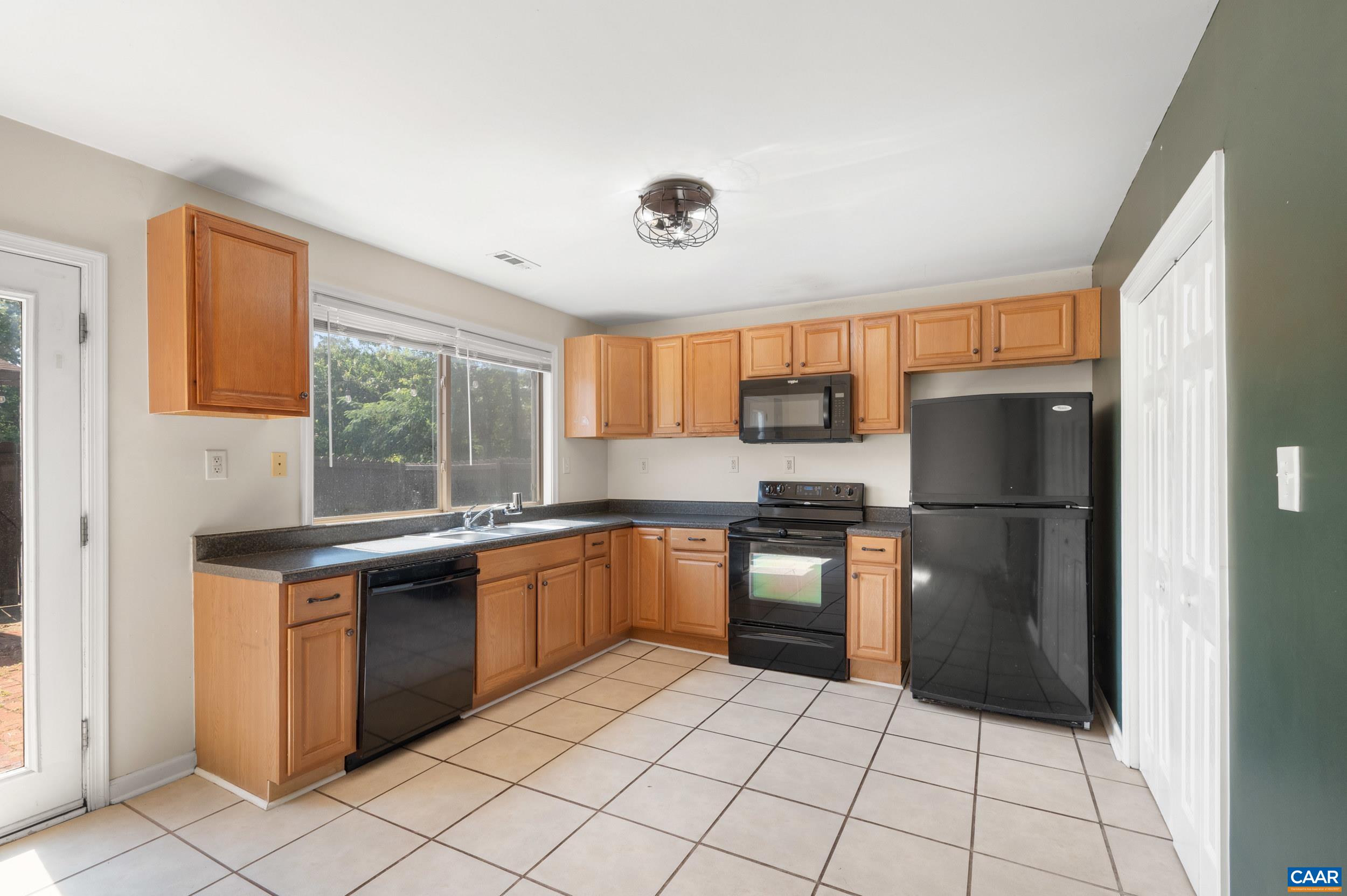 147 WOODLAKE DR, CHARLOTTESVILLE, Virginia 22901, 3 Bedrooms Bedrooms, ,1 BathroomBathrooms,Residential,147 WOODLAKE DR,681684 MLS # 681684 147 WOODLAKE DR, CHARLOTTESVILLE, Virginia 22901, 3 Bedrooms Bedrooms, ,1 BathroomBathrooms,Residential,147 WOODLAKE DR,681684 MLS # 681684