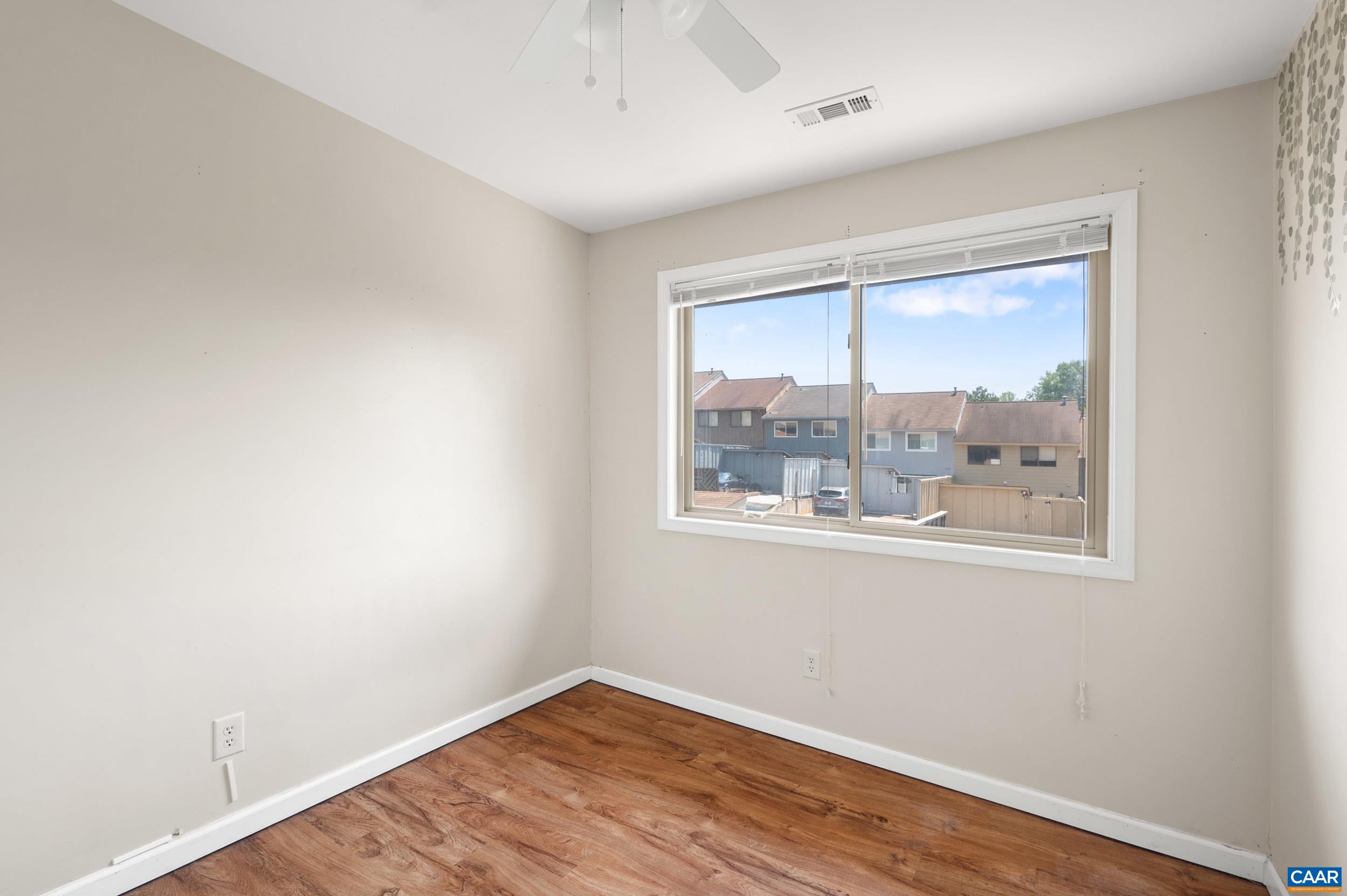 147 WOODLAKE DR, CHARLOTTESVILLE, Virginia 22901, 3 Bedrooms Bedrooms, ,1 BathroomBathrooms,Residential,147 WOODLAKE DR,681684 MLS # 681684 147 WOODLAKE DR, CHARLOTTESVILLE, Virginia 22901, 3 Bedrooms Bedrooms, ,1 BathroomBathrooms,Residential,147 WOODLAKE DR,681684 MLS # 681684
