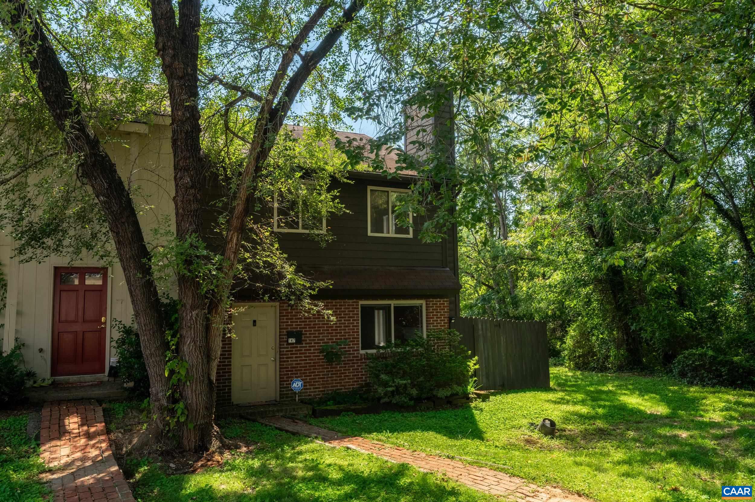 147 WOODLAKE DR, CHARLOTTESVILLE, Virginia 22901, 3 Bedrooms Bedrooms, ,1 BathroomBathrooms,Residential,147 WOODLAKE DR,681684 MLS # 681684 147 WOODLAKE DR, CHARLOTTESVILLE, Virginia 22901, 3 Bedrooms Bedrooms, ,1 BathroomBathrooms,Residential,147 WOODLAKE DR,681684 MLS # 681684