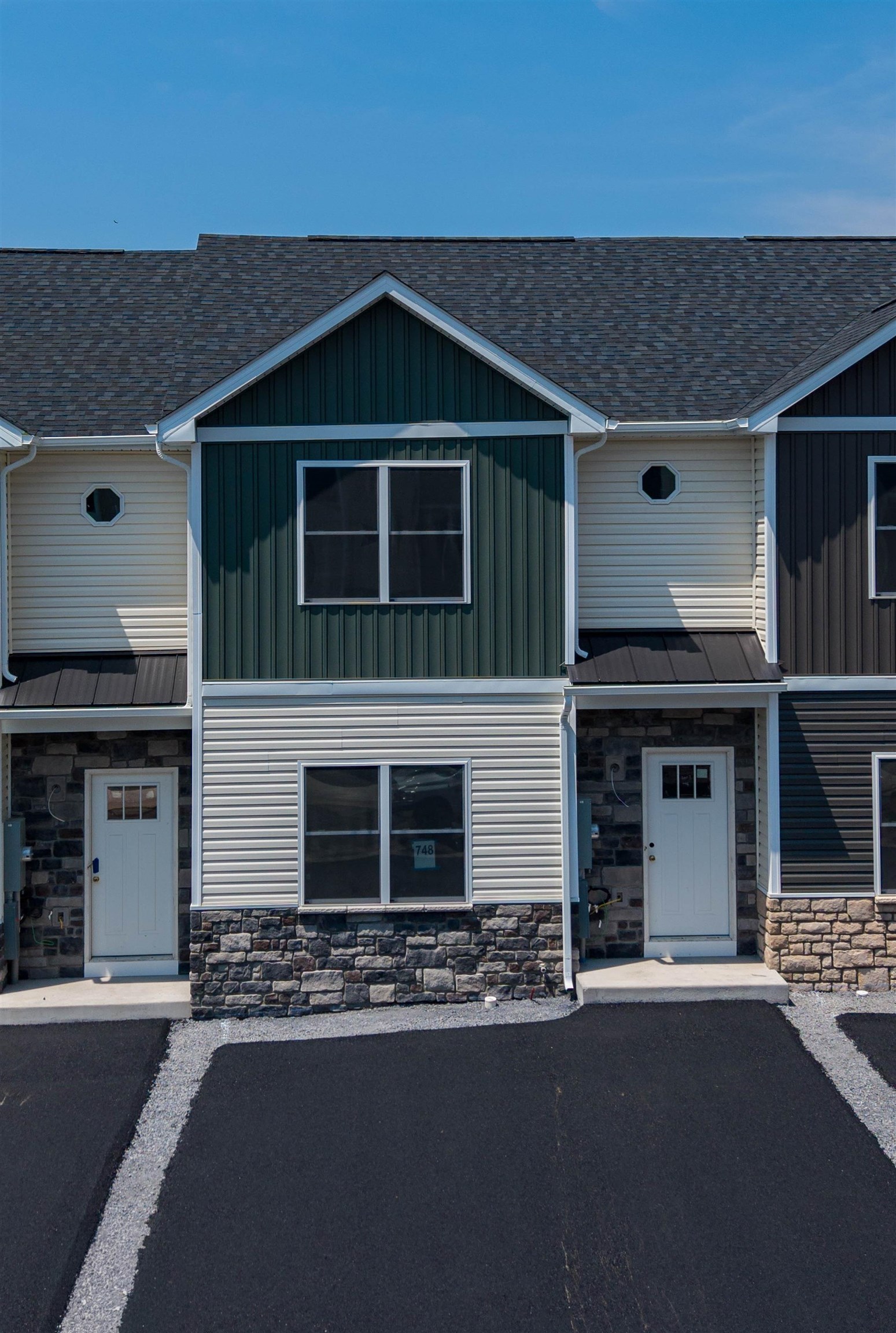 748 ZEPHYR DR, ROCKINGHAM, Virginia 22801, 3 Bedrooms Bedrooms, ,2 BathroomsBathrooms,Residential,748 ZEPHYR DR,681688 MLS # 681688