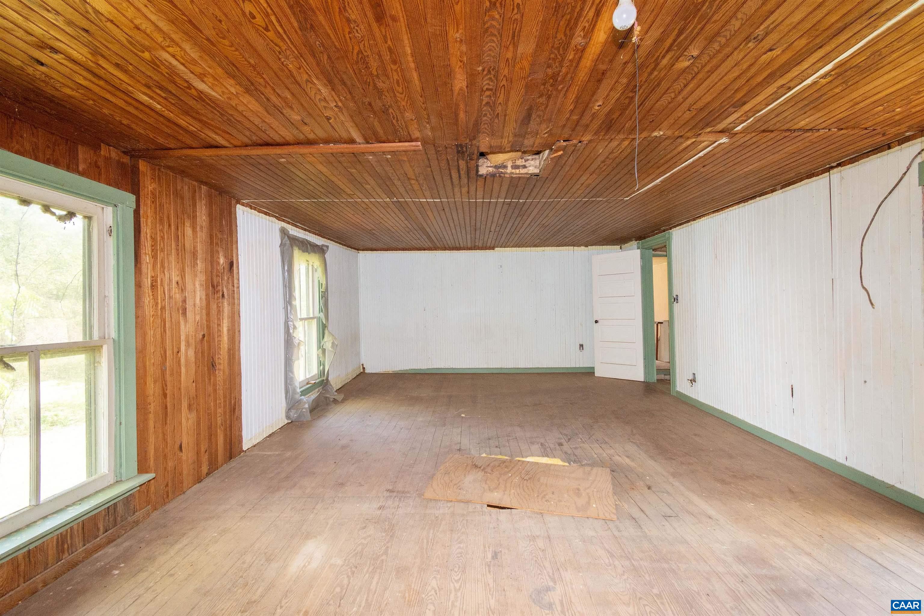 155 ROACHS LN, DILLWYN, Virginia 23936, 3 Bedrooms Bedrooms, ,2 BathroomsBathrooms,Residential,155 ROACHS LN,681693 MLS # 681693 155 ROACHS LN, DILLWYN, Virginia 23936, 3 Bedrooms Bedrooms, ,2 BathroomsBathrooms,Residential,155 ROACHS LN,681693 MLS # 681693